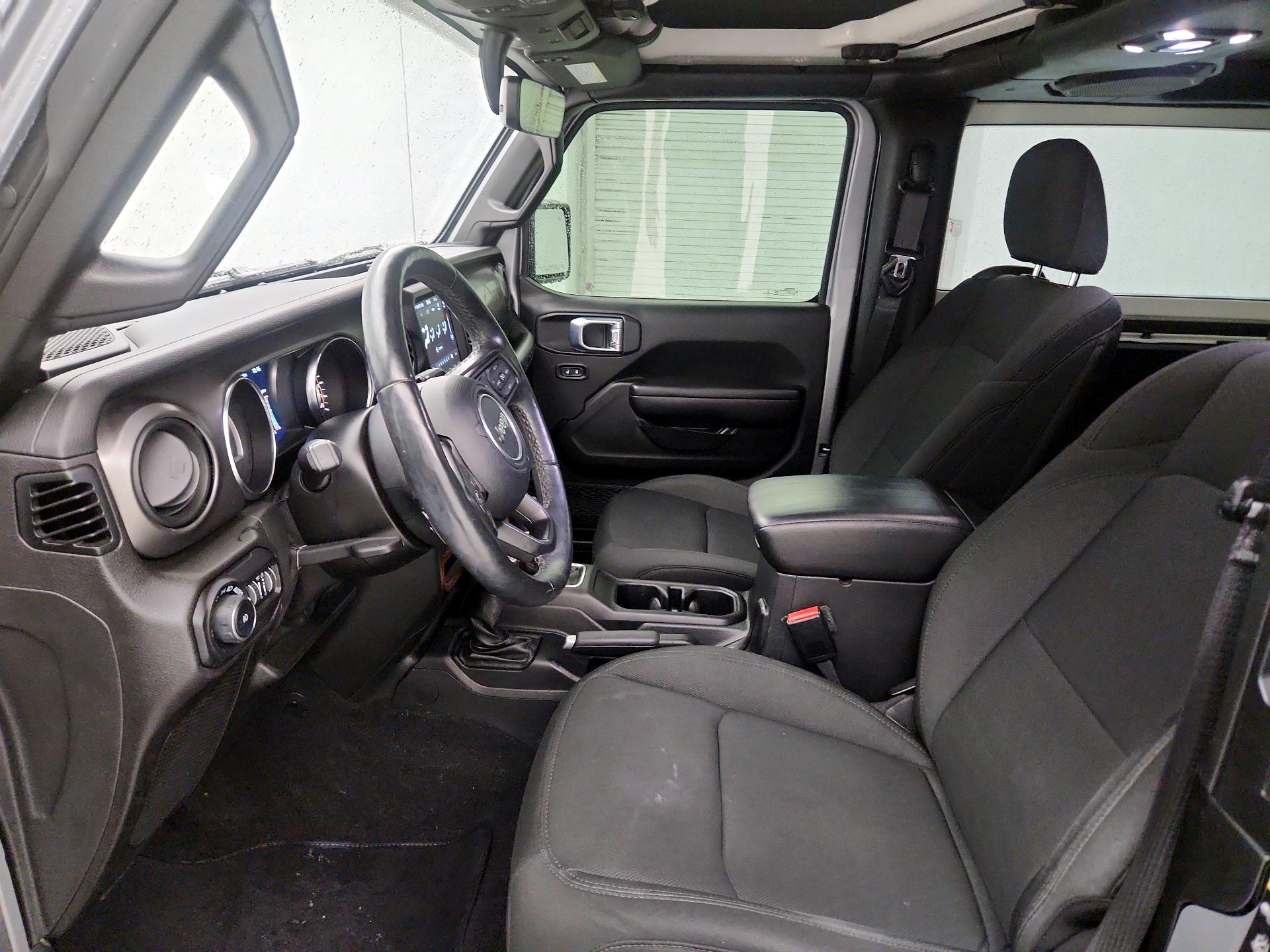 Thumbnail: 2021 Jeep Wrangler - 11