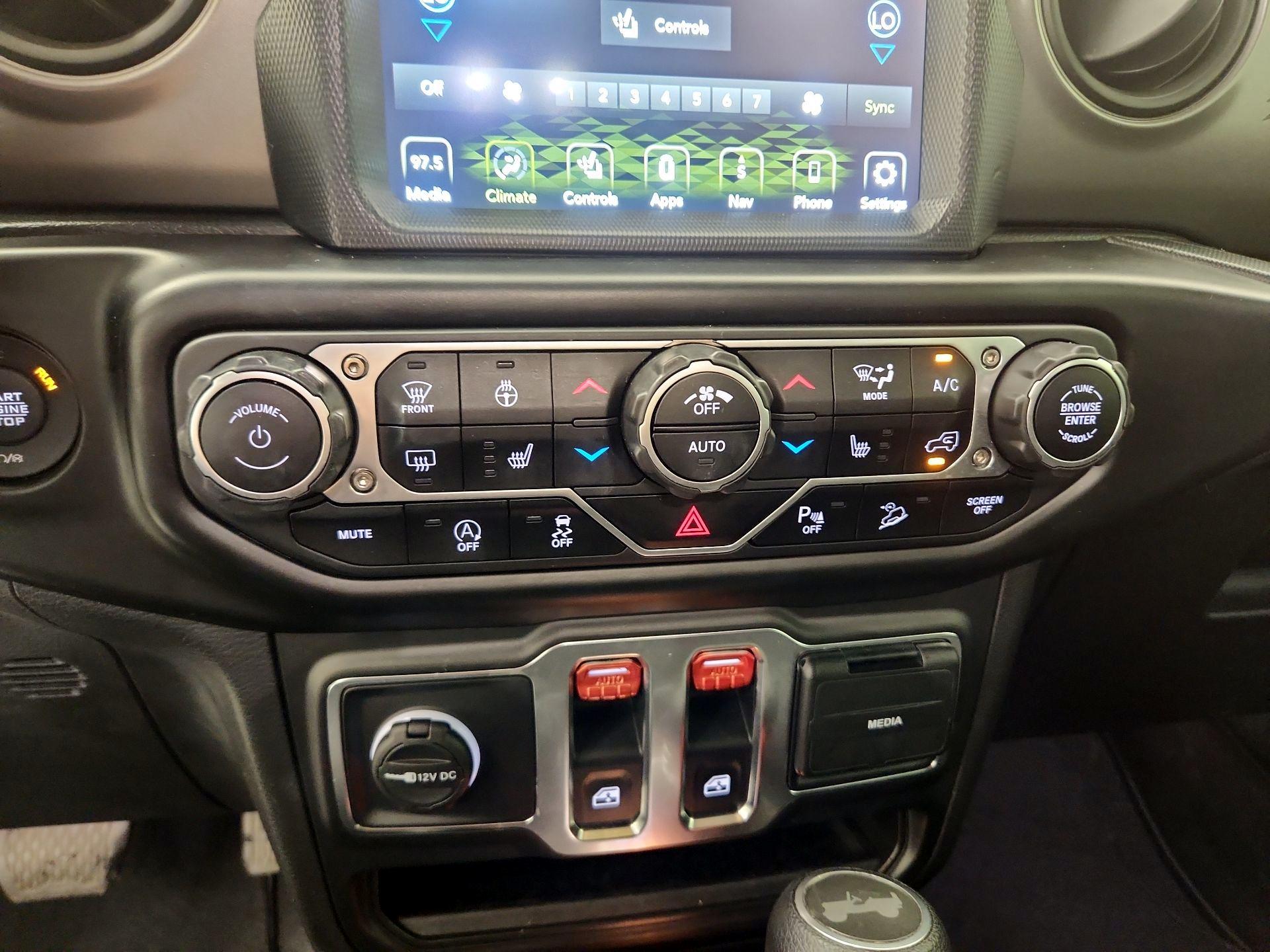 Thumbnail: 2021 Jeep Wrangler - 15