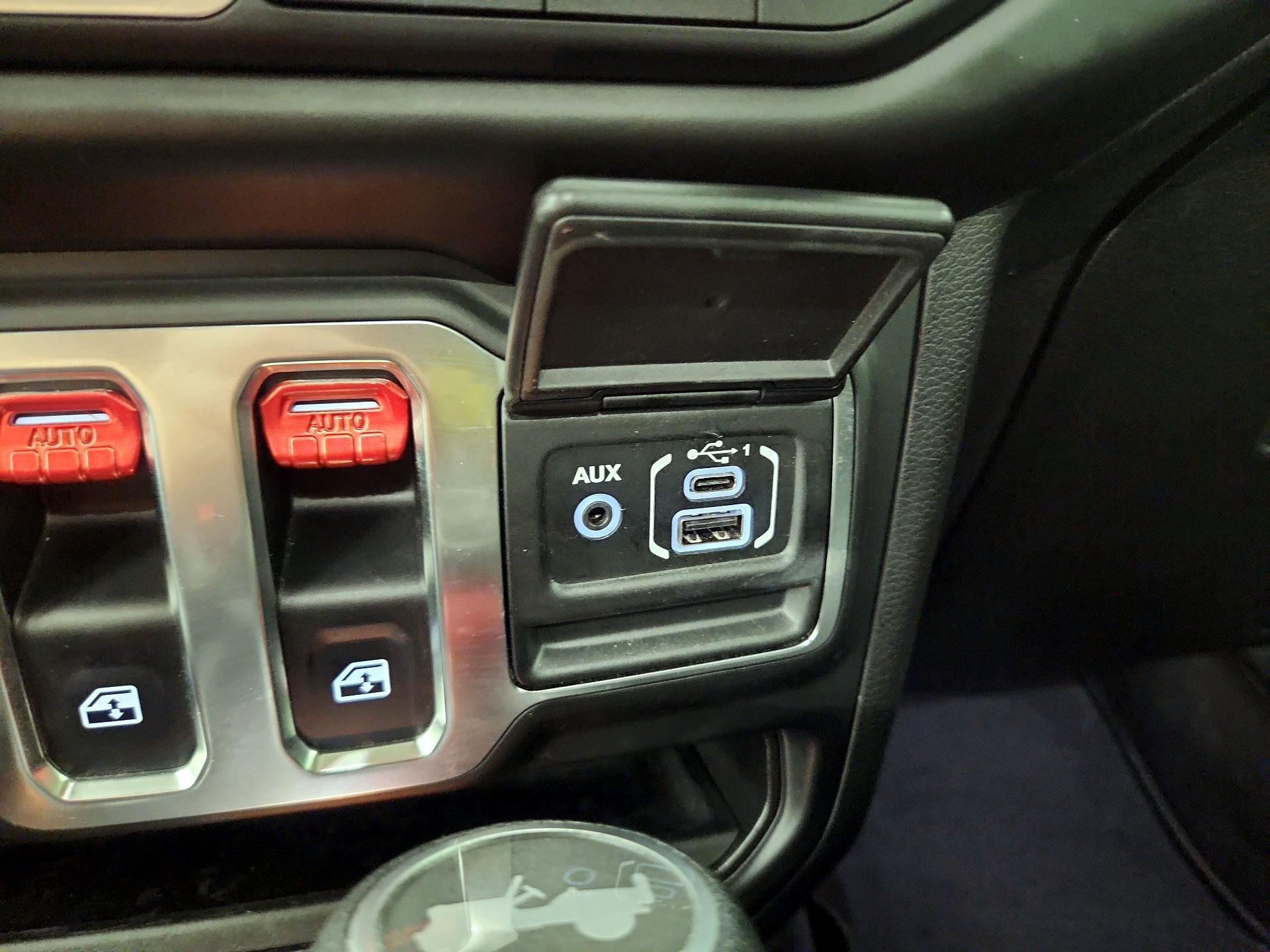 Thumbnail: 2021 Jeep Wrangler - 17