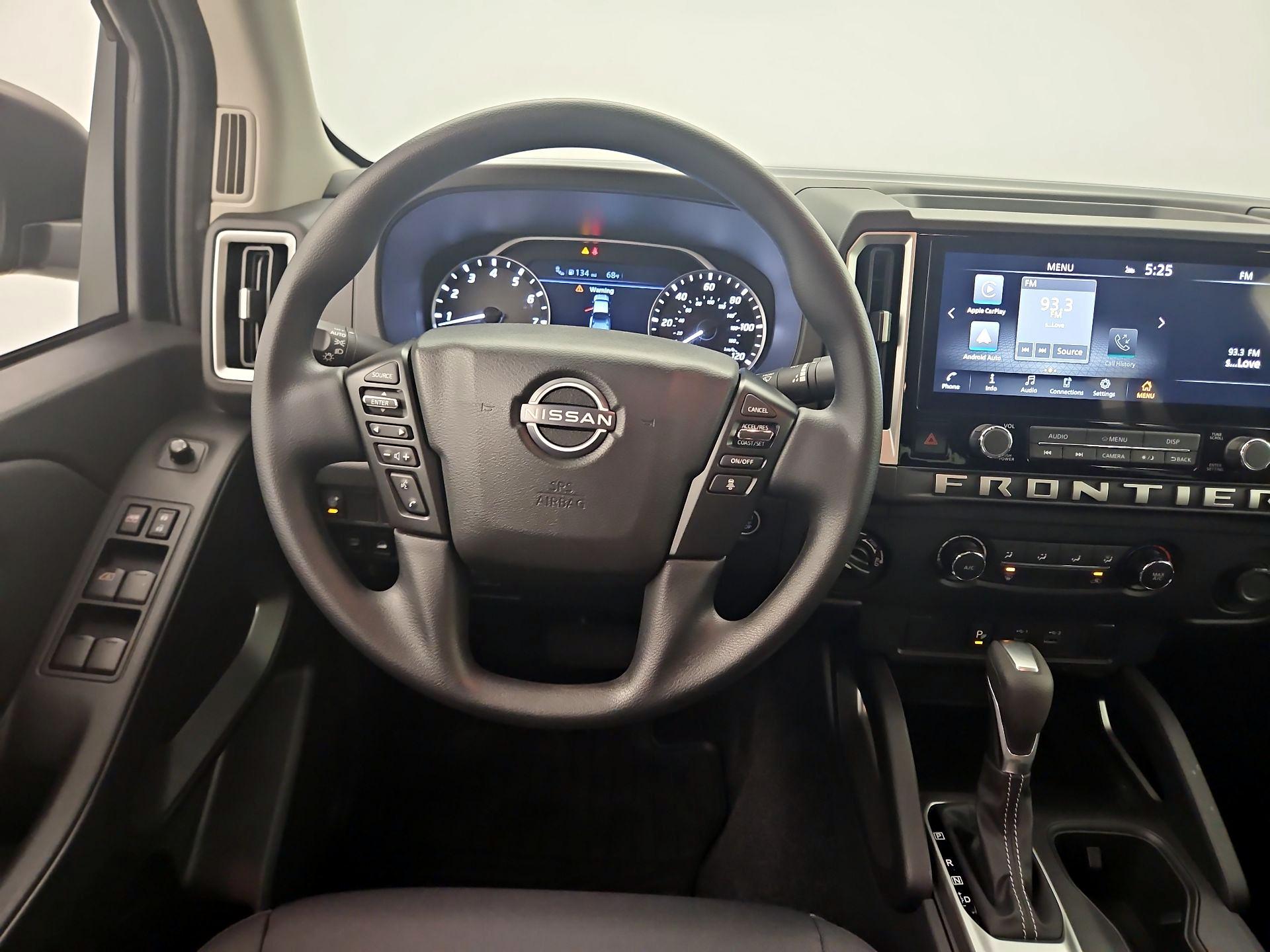 Thumbnail: 2025 Nissan Frontier - 10