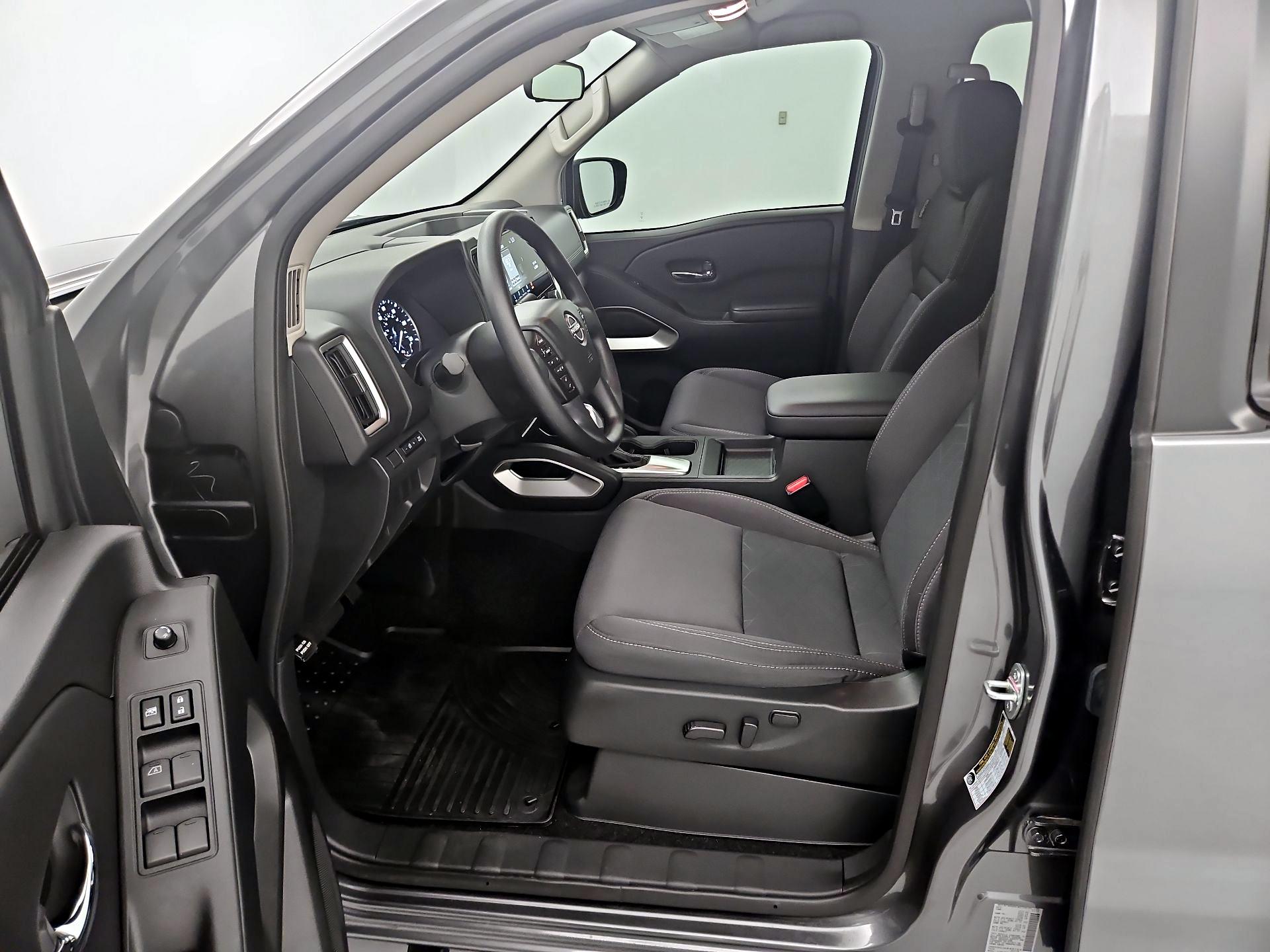 Thumbnail: 2025 Nissan Frontier - 11