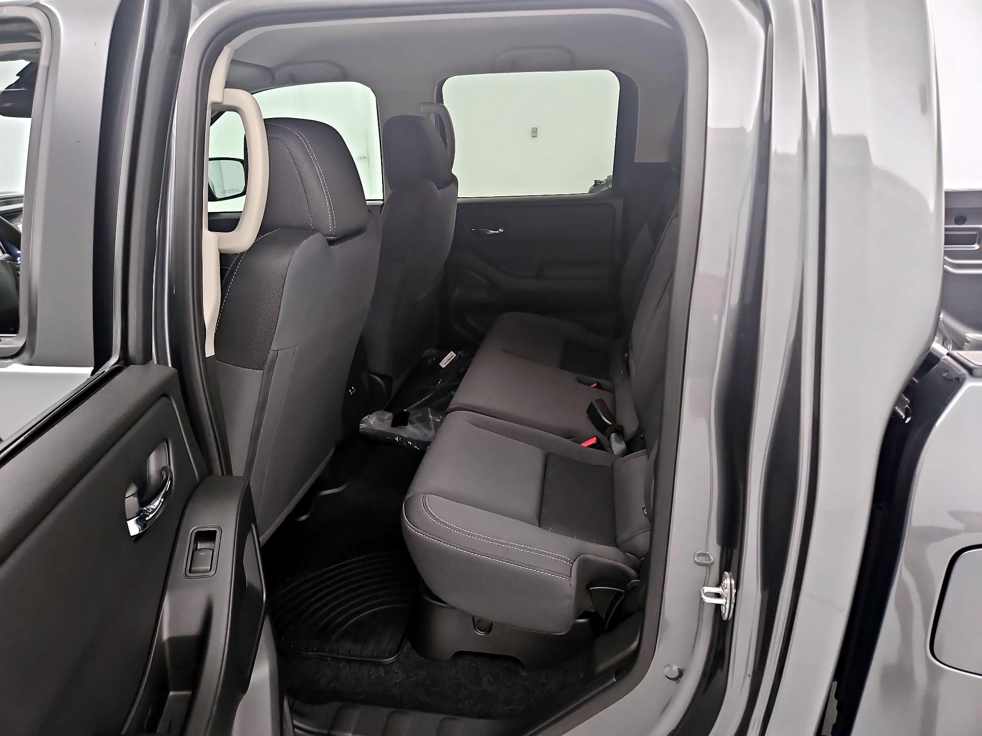 Thumbnail: 2025 Nissan Frontier - 19