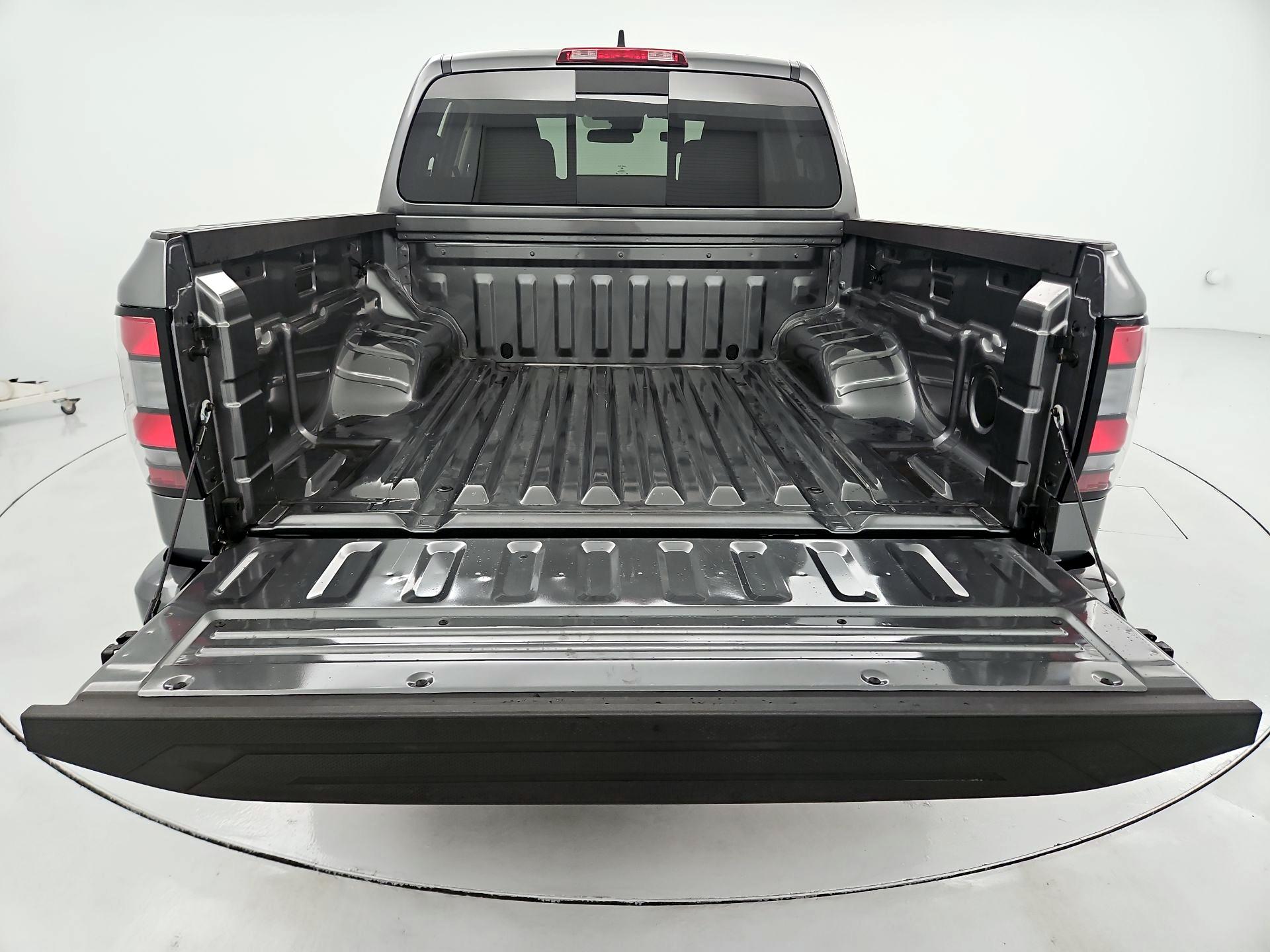 Thumbnail: 2025 Nissan Frontier - 20