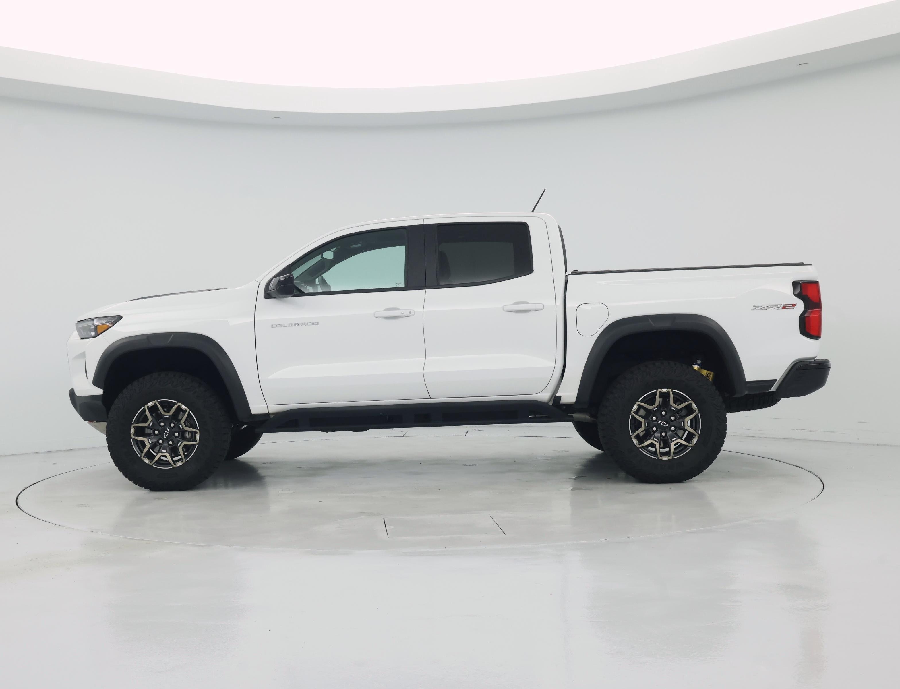 Thumbnail: 2024 Chevrolet Colorado - 3