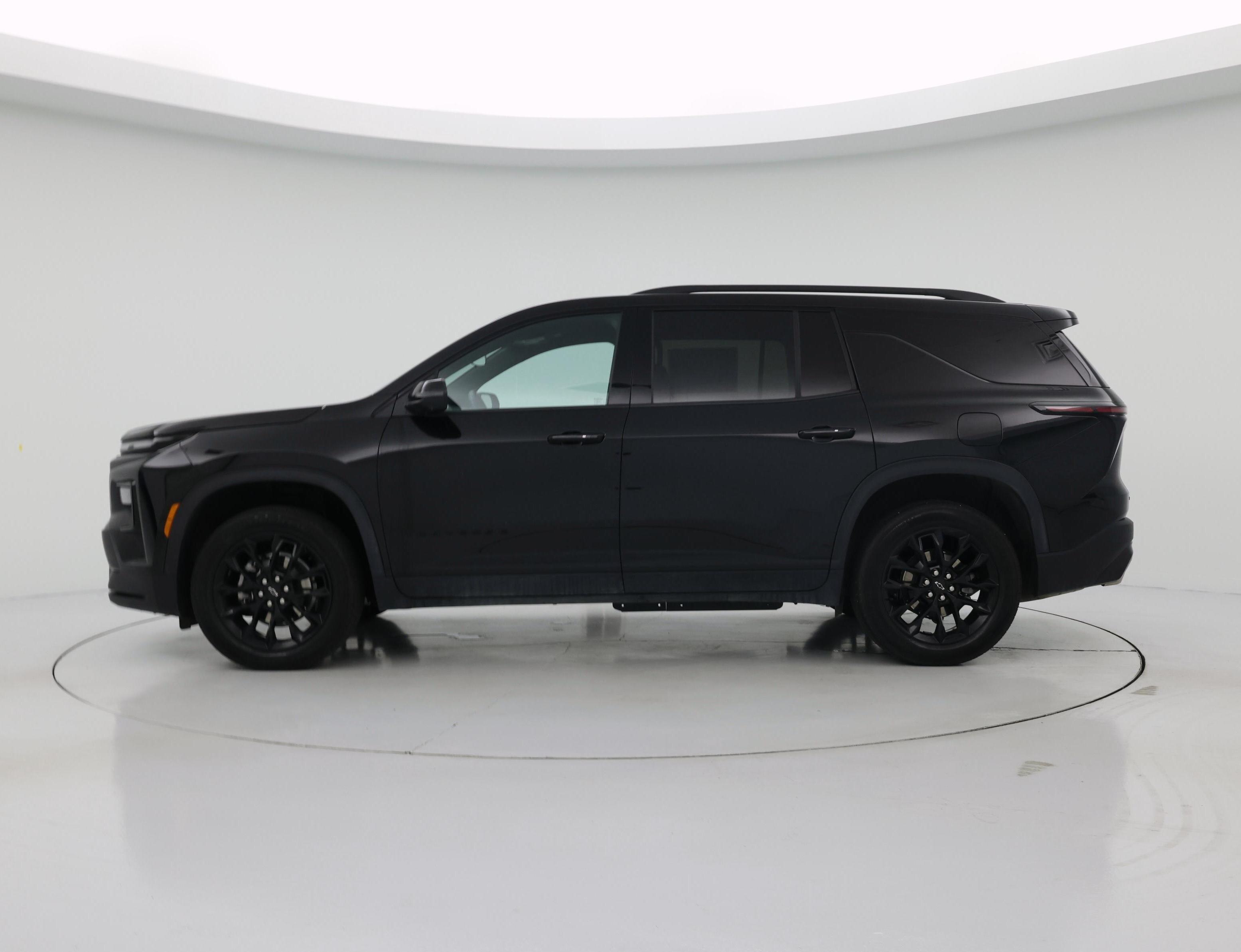 Thumbnail: 2025 Chevrolet Traverse - 3