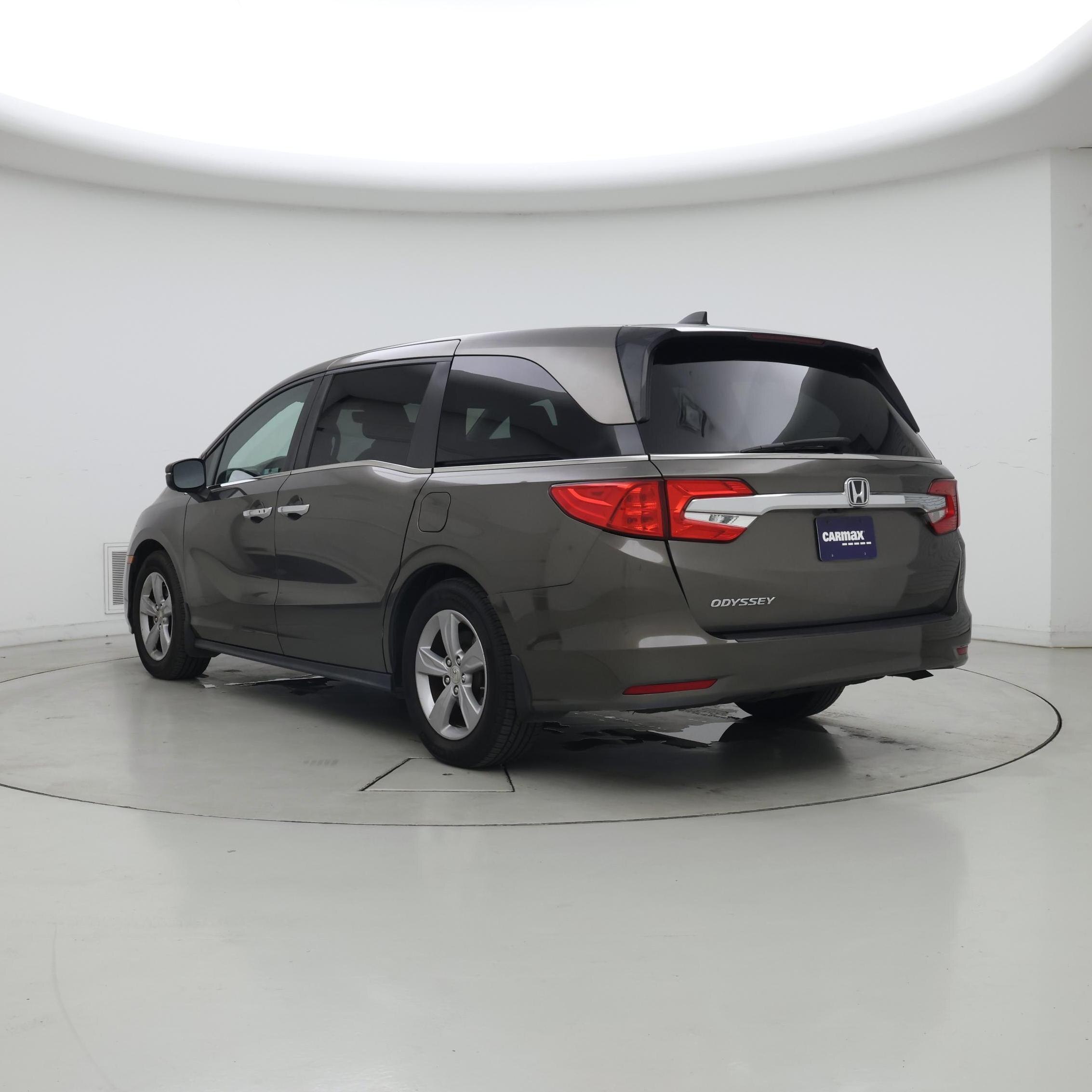 Thumbnail: 2018 Honda Odyssey - 2