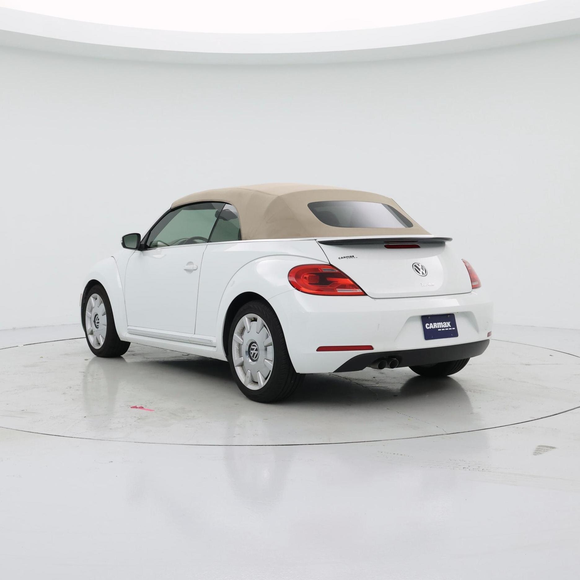 Thumbnail: 2016 Volkswagen Beetle - 2
