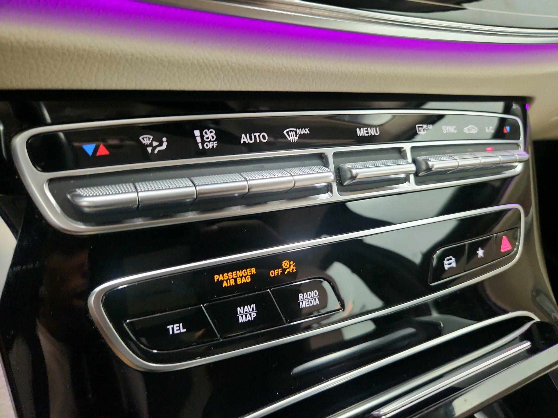 Thumbnail: 2021 Mercedes-Benz E-Class - 16