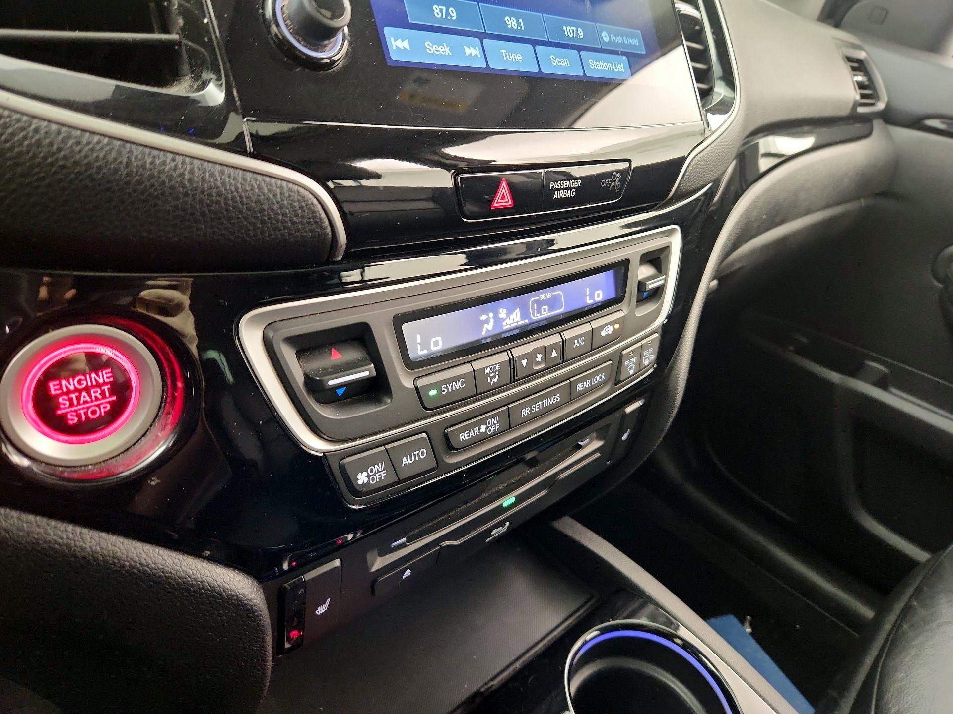 Thumbnail: 2020 Honda Pilot - 17