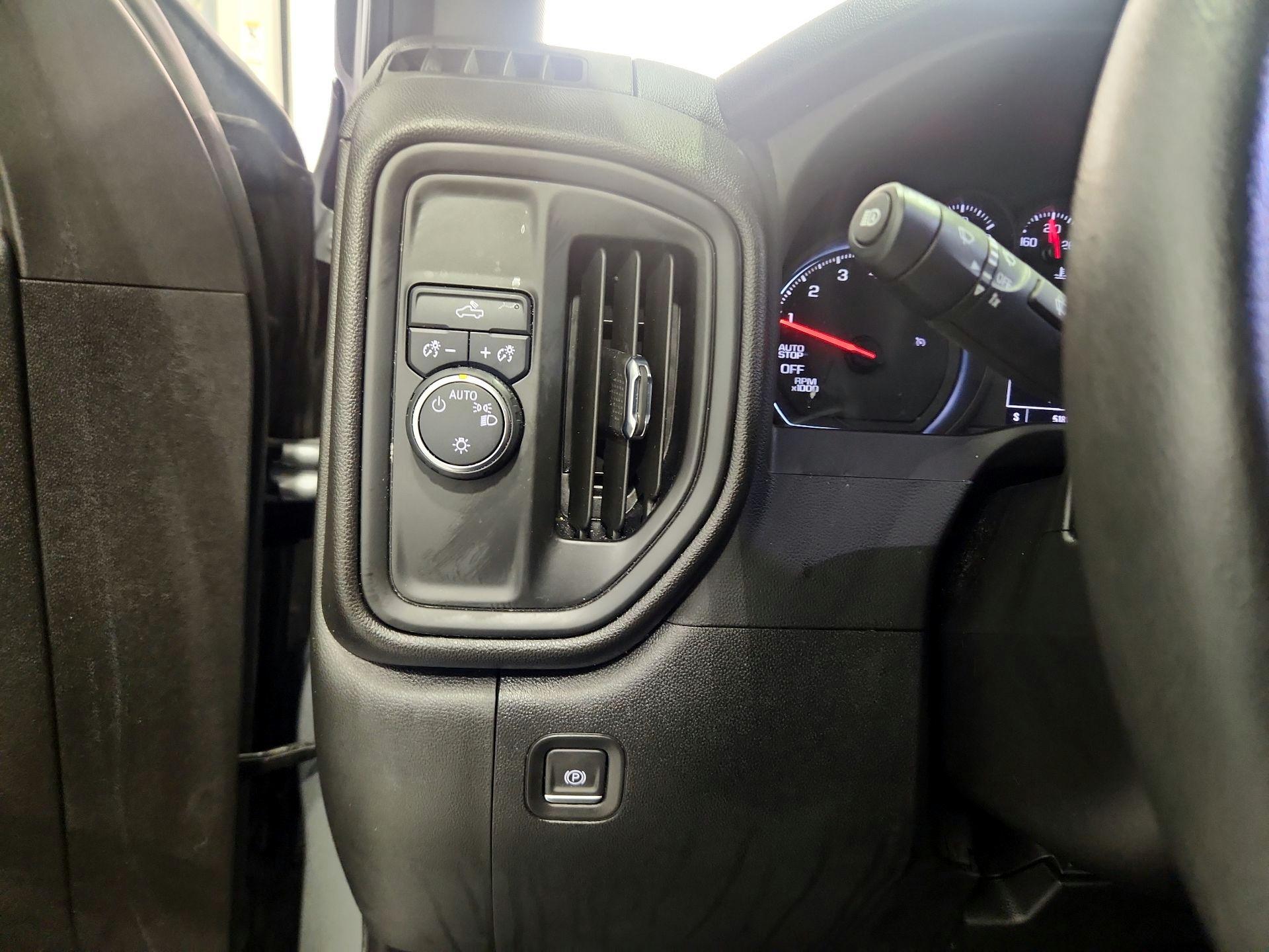 Thumbnail: 2023 Chevrolet Silverado 1500 - 13