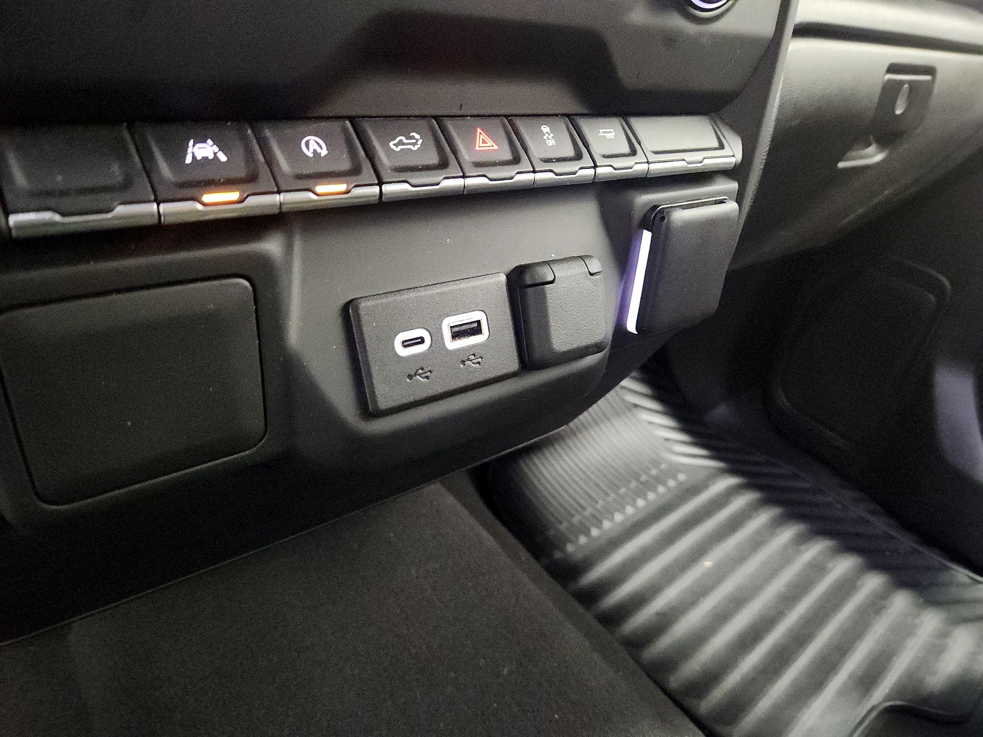 Thumbnail: 2023 Chevrolet Silverado 1500 - 18