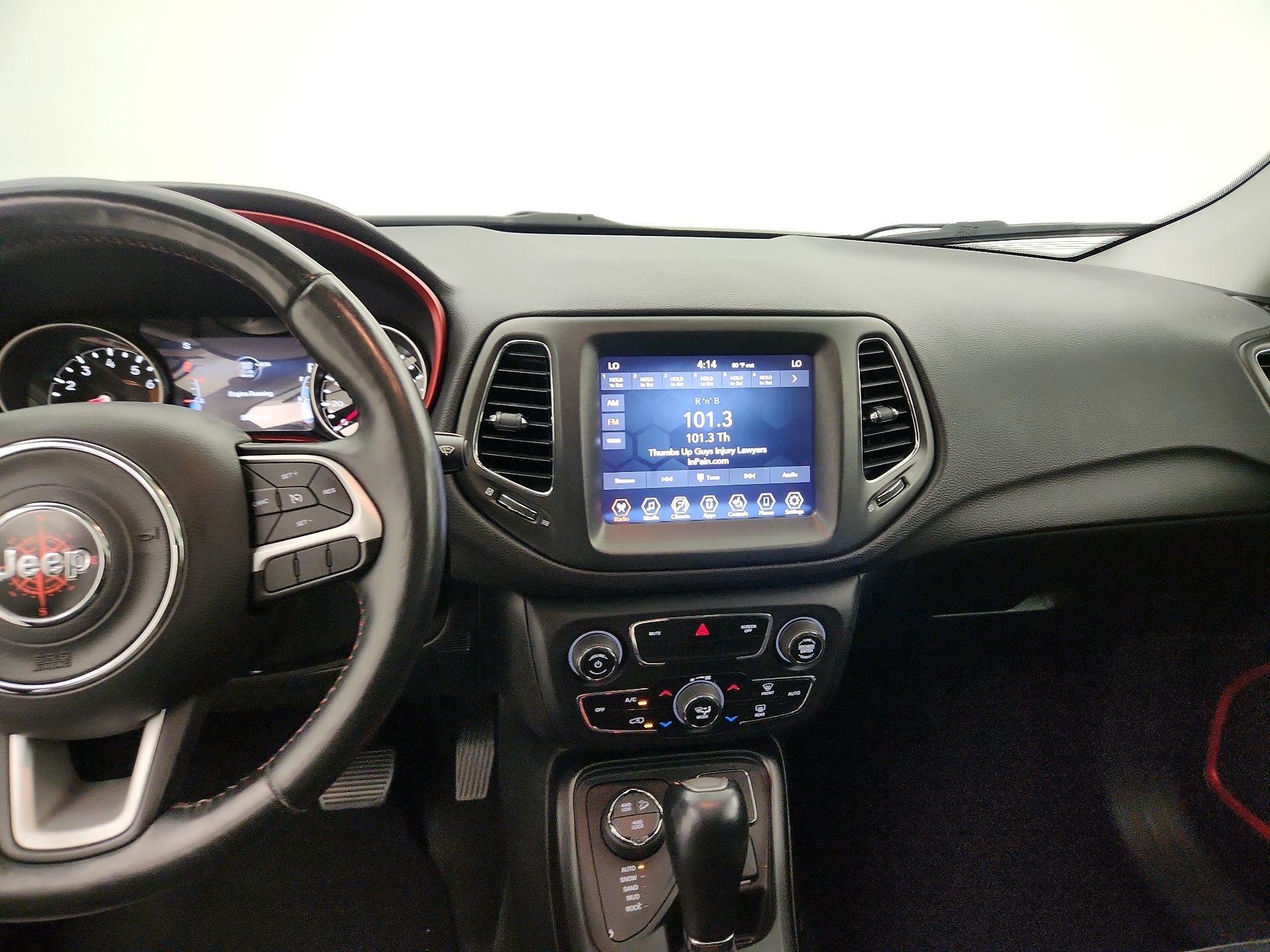 Thumbnail: 2018 Jeep Compass - 9