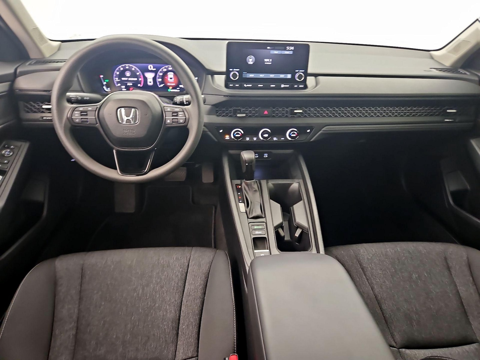 2025 Honda Accord SE - Photo 10