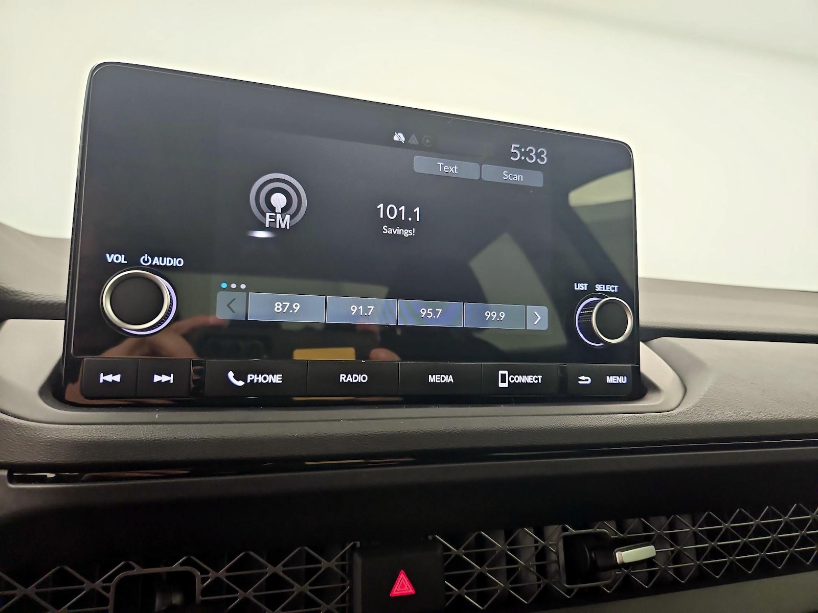 2025 Honda Accord SE - Photo 15