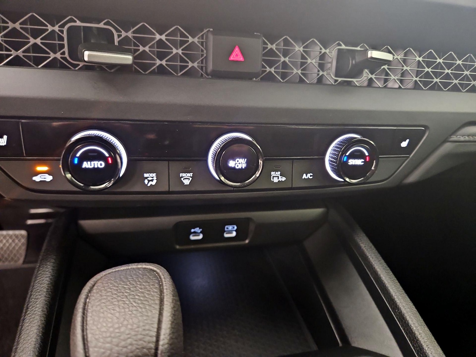 2025 Honda Accord SE - Photo 16