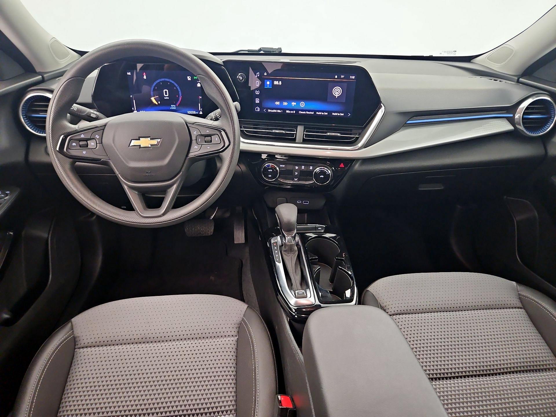 Thumbnail: 2024 Chevrolet Trax - 9