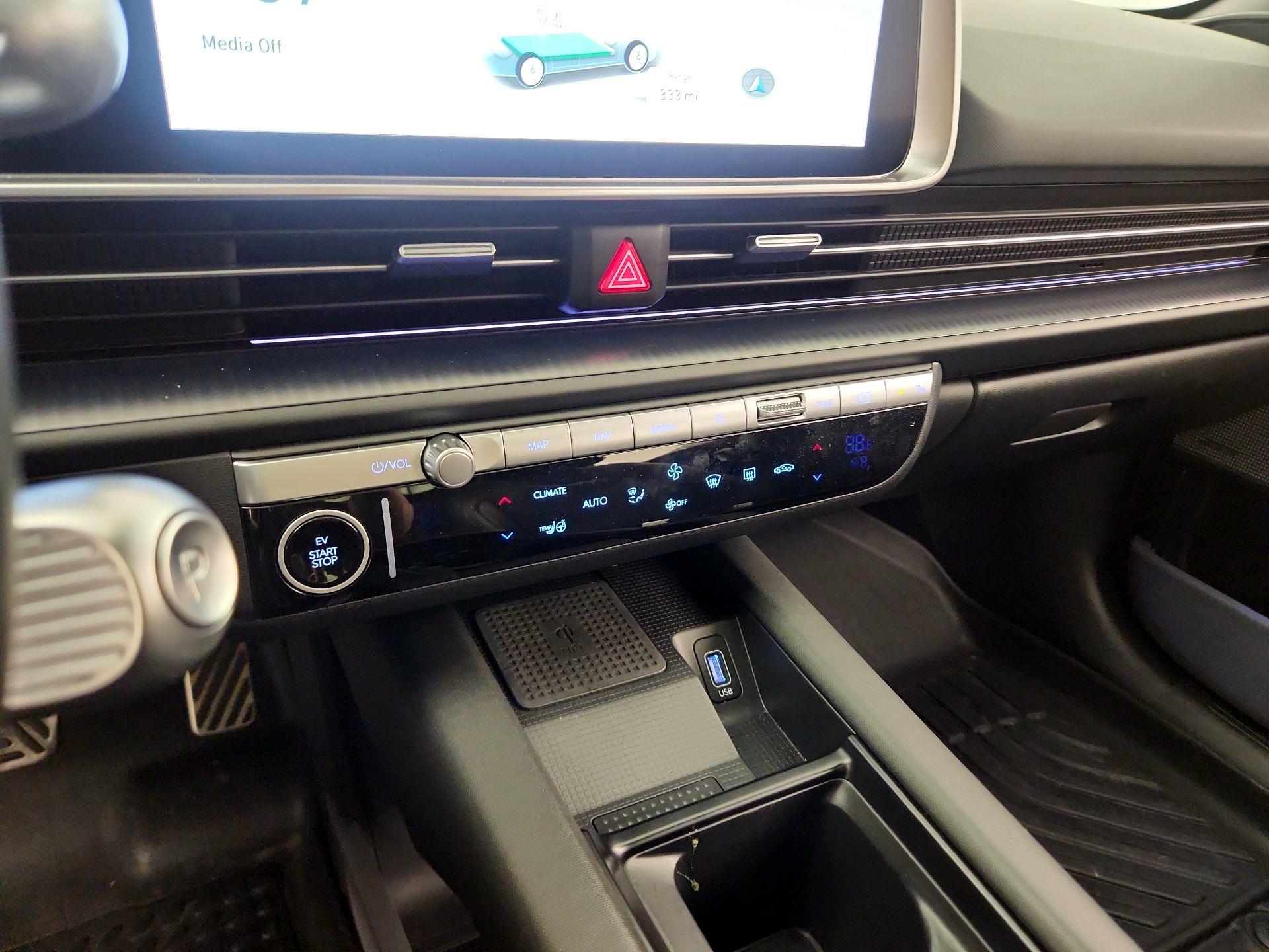 Thumbnail: 2024 Hyundai Ioniq 6 - 17