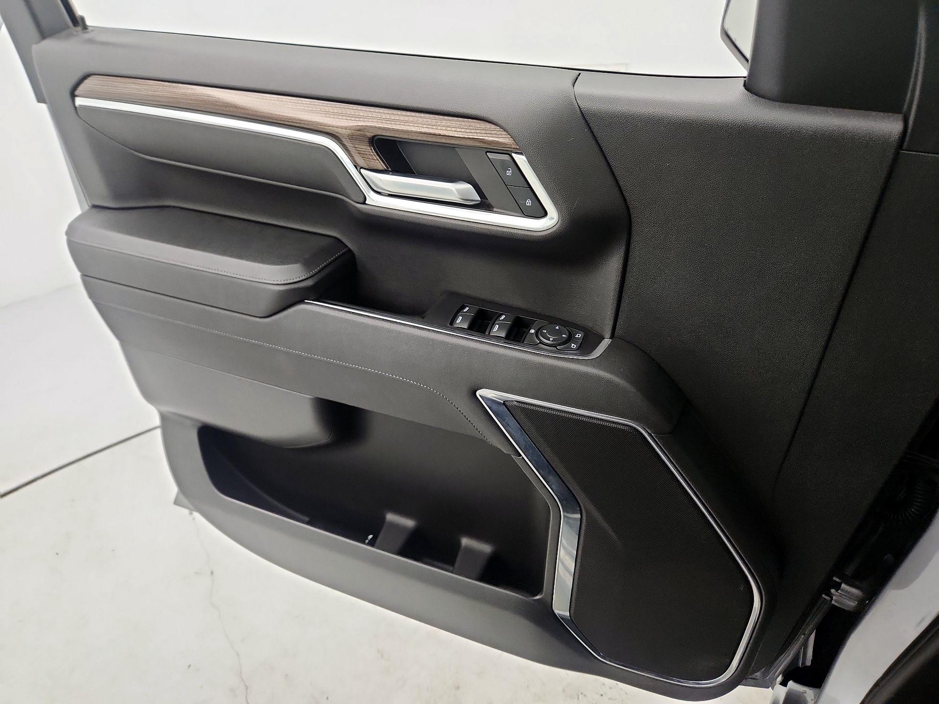 Thumbnail: 2023 Chevrolet Silverado 1500 - 12