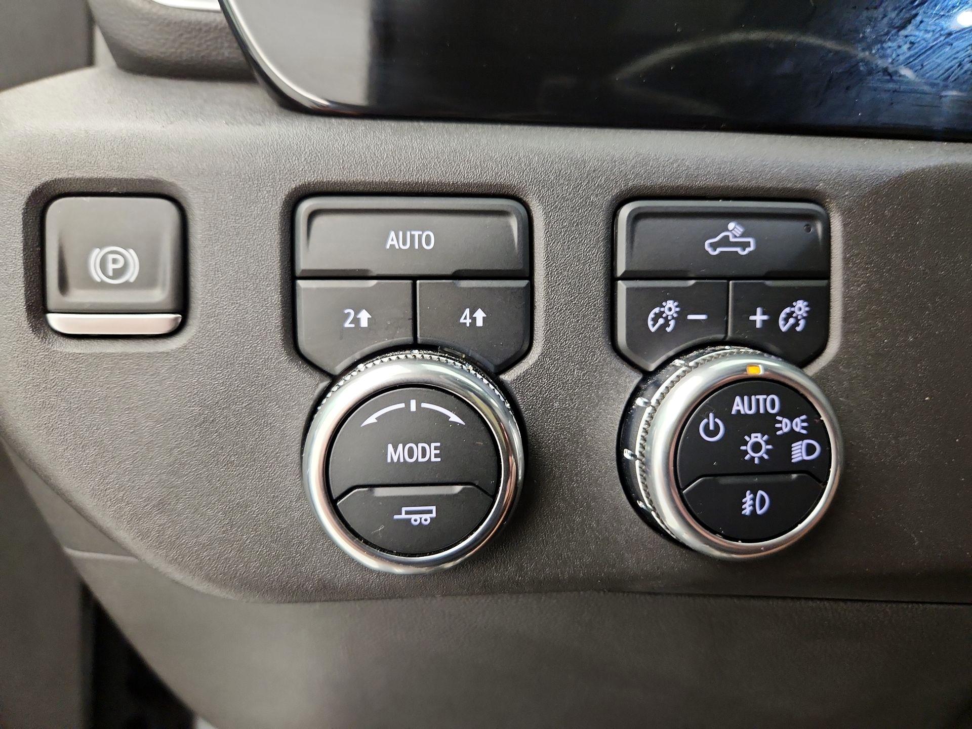 Thumbnail: 2024 GMC Sierra 1500 - 13