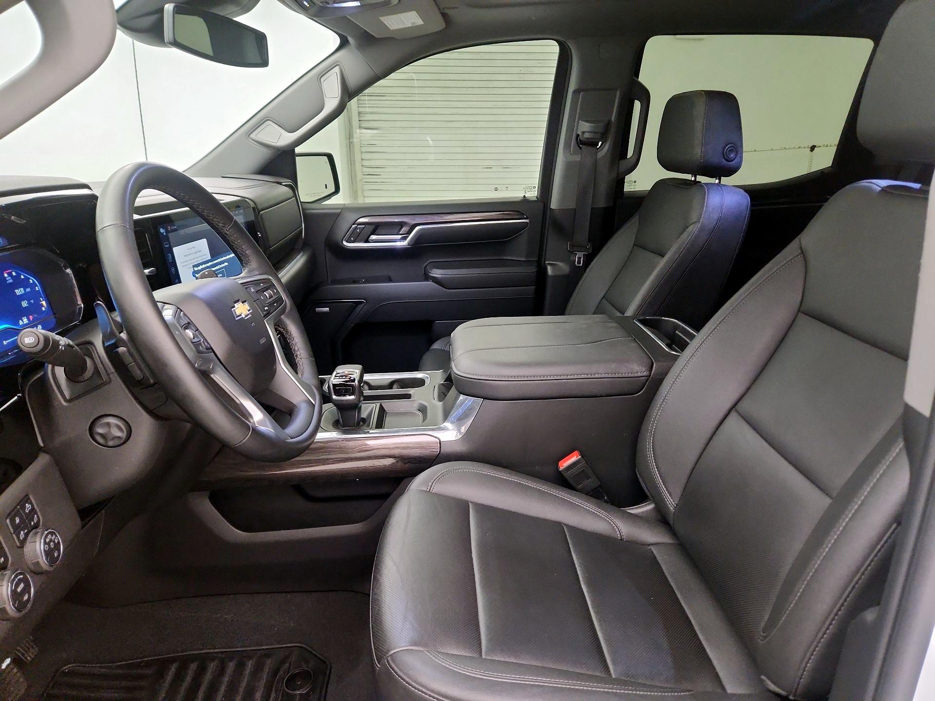 Thumbnail: 2023 Chevrolet Silverado 1500 - 11