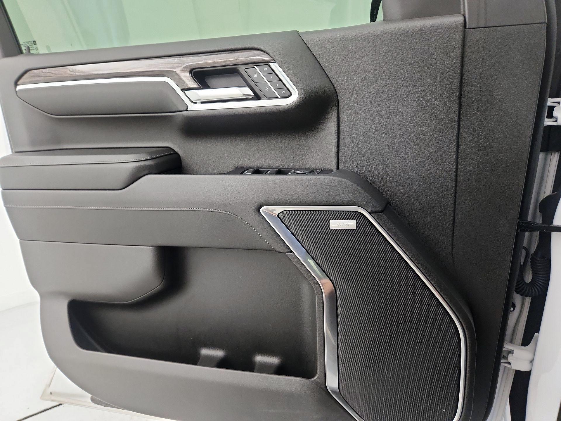 Thumbnail: 2023 Chevrolet Silverado 1500 - 12