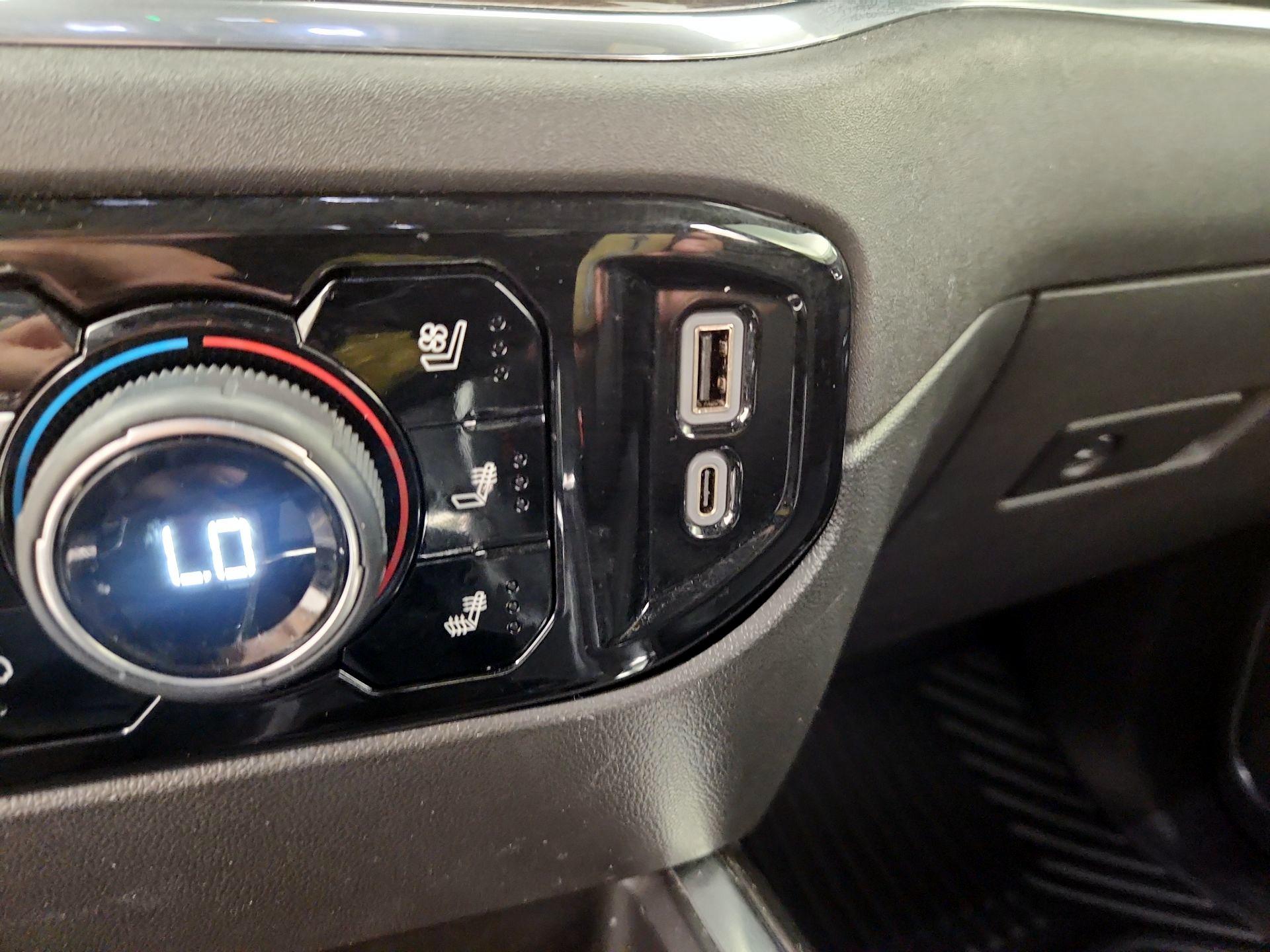 Thumbnail: 2023 Chevrolet Silverado 1500 - 19