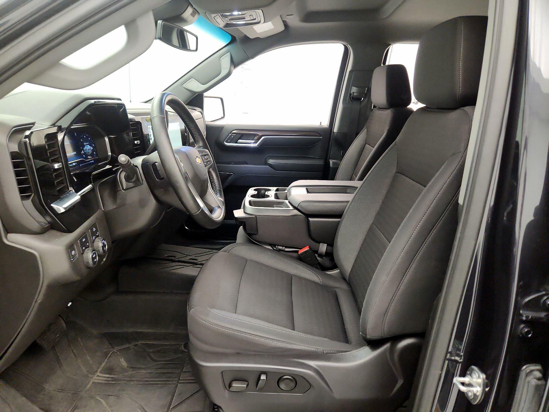 Thumbnail: 2023 Chevrolet Silverado 1500 - 11