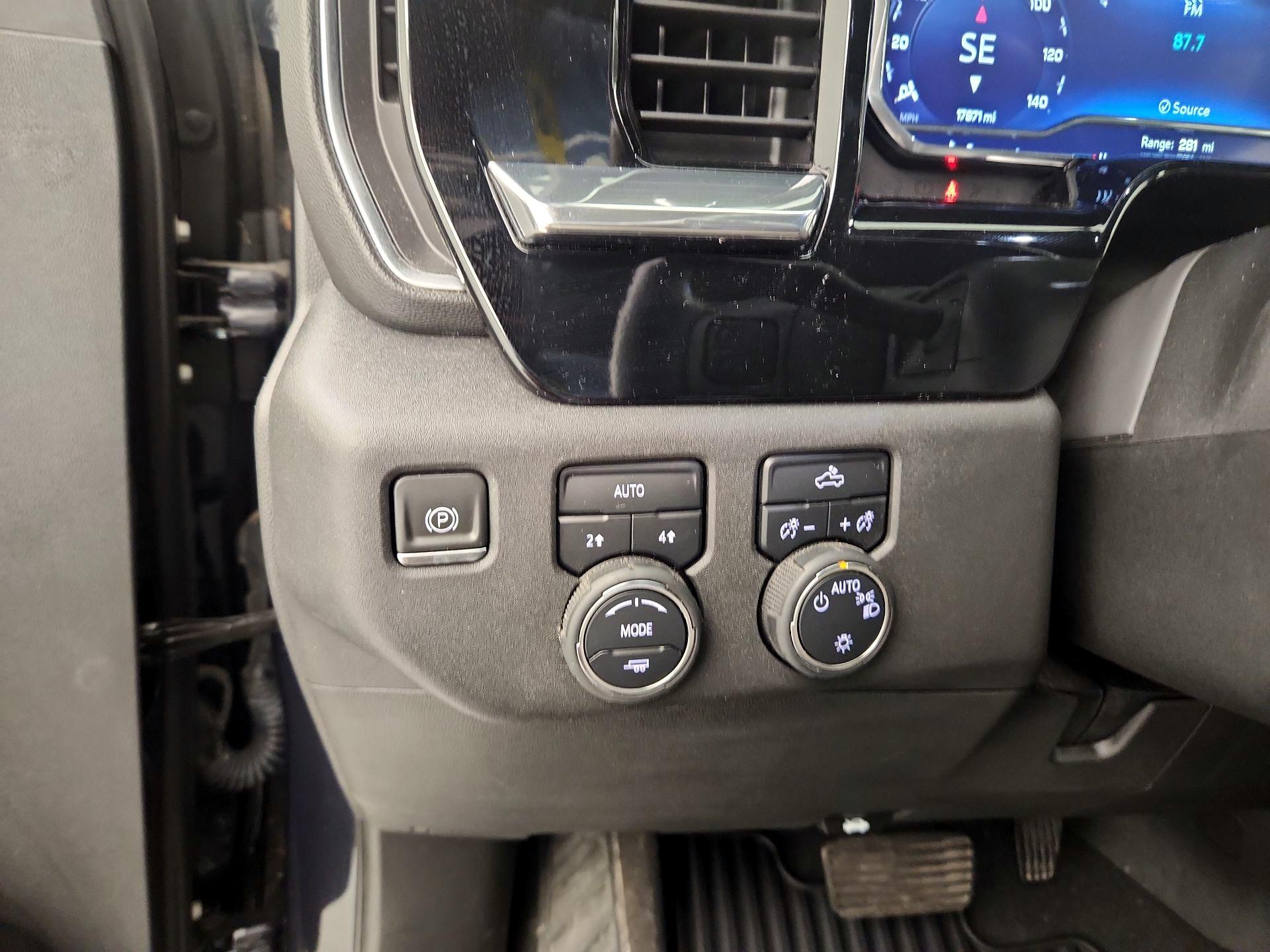 Thumbnail: 2023 Chevrolet Silverado 1500 - 13