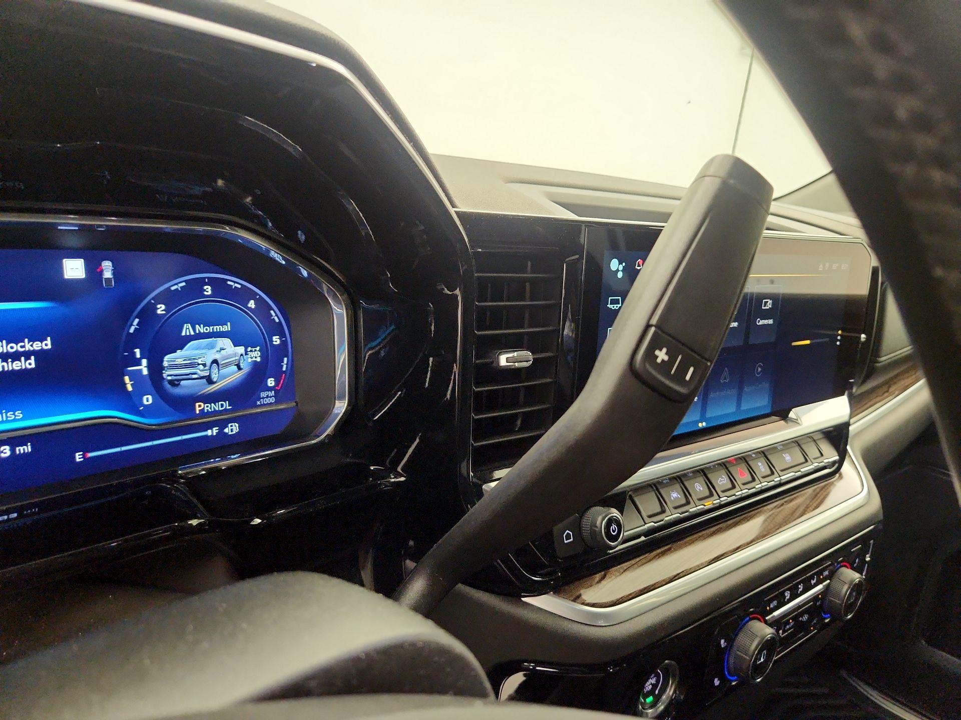 Thumbnail: 2023 Chevrolet Silverado 1500 - 17