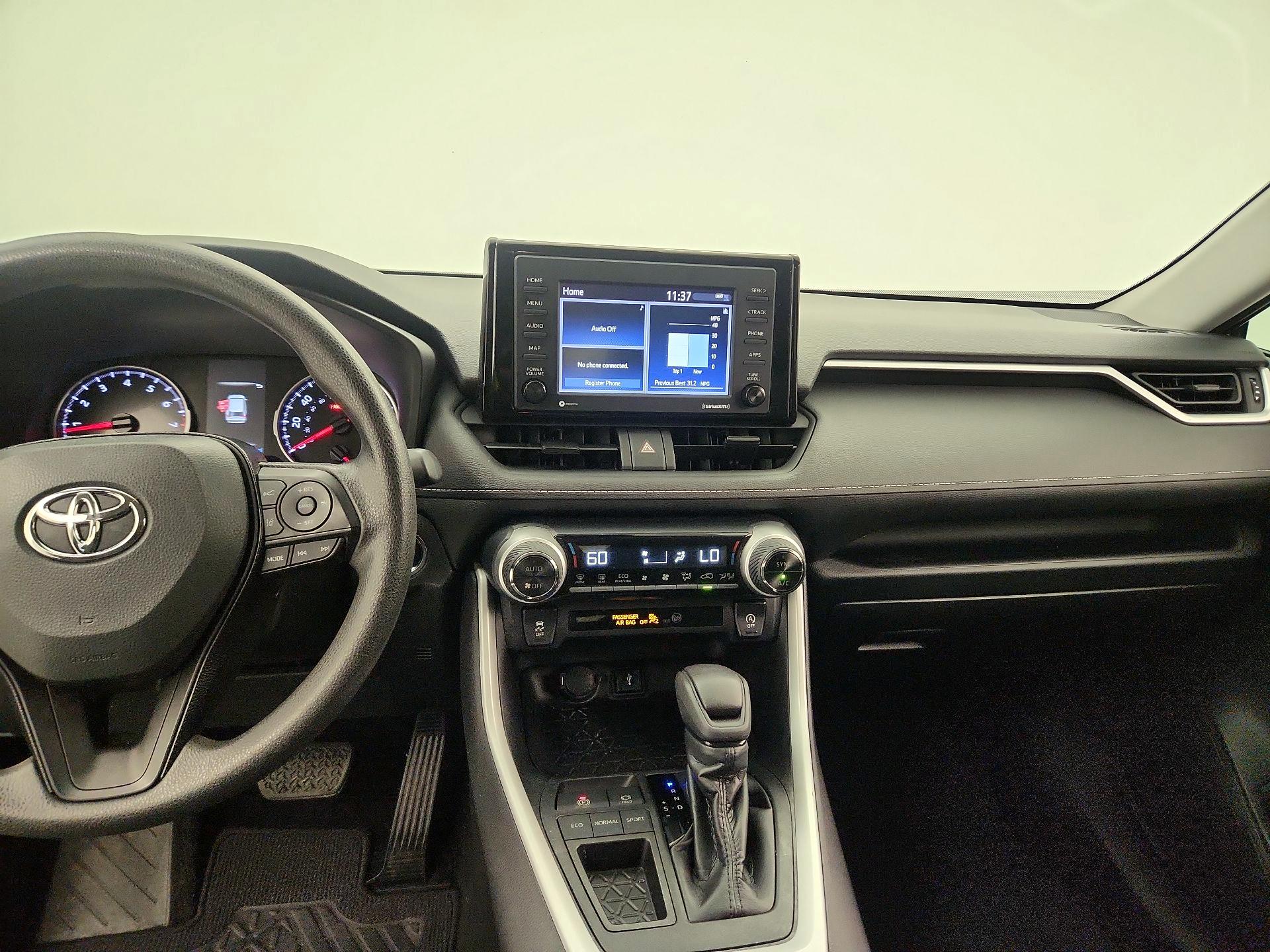 Thumbnail: 2021 Toyota RAV4 - 9