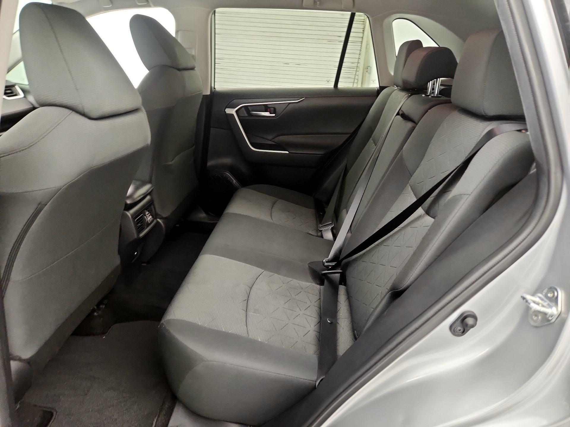 Thumbnail: 2021 Toyota RAV4 - 19