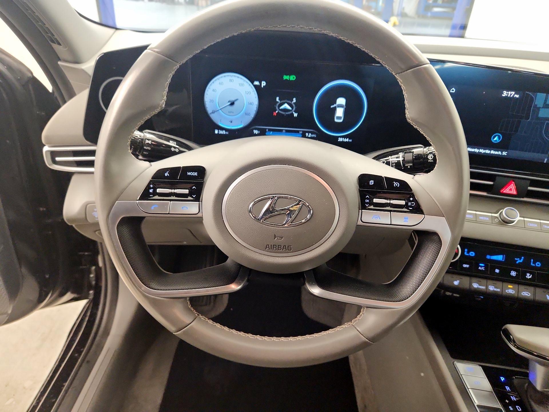 Thumbnail: 2023 Hyundai Elantra - 10