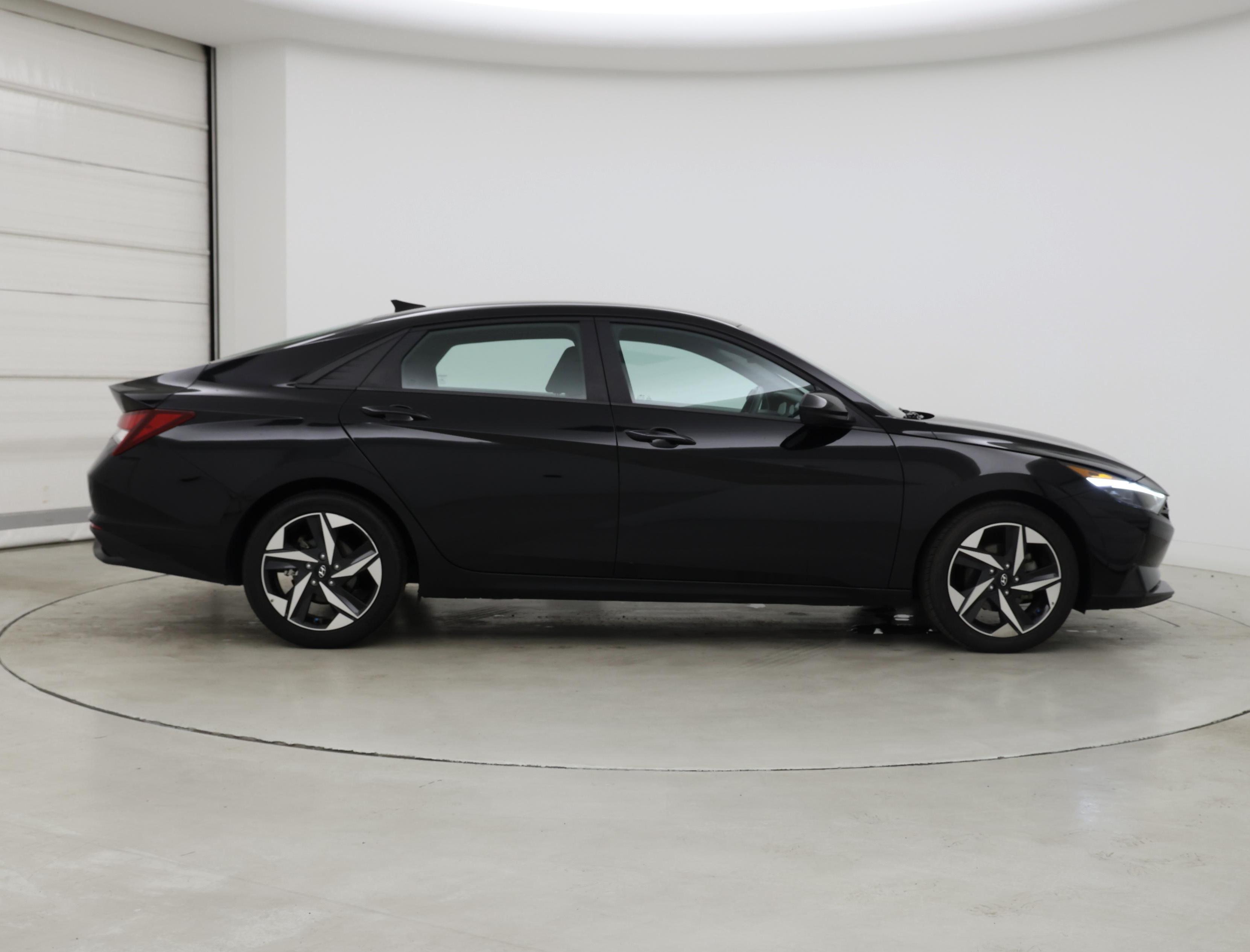 Thumbnail: 2023 Hyundai Elantra - 7