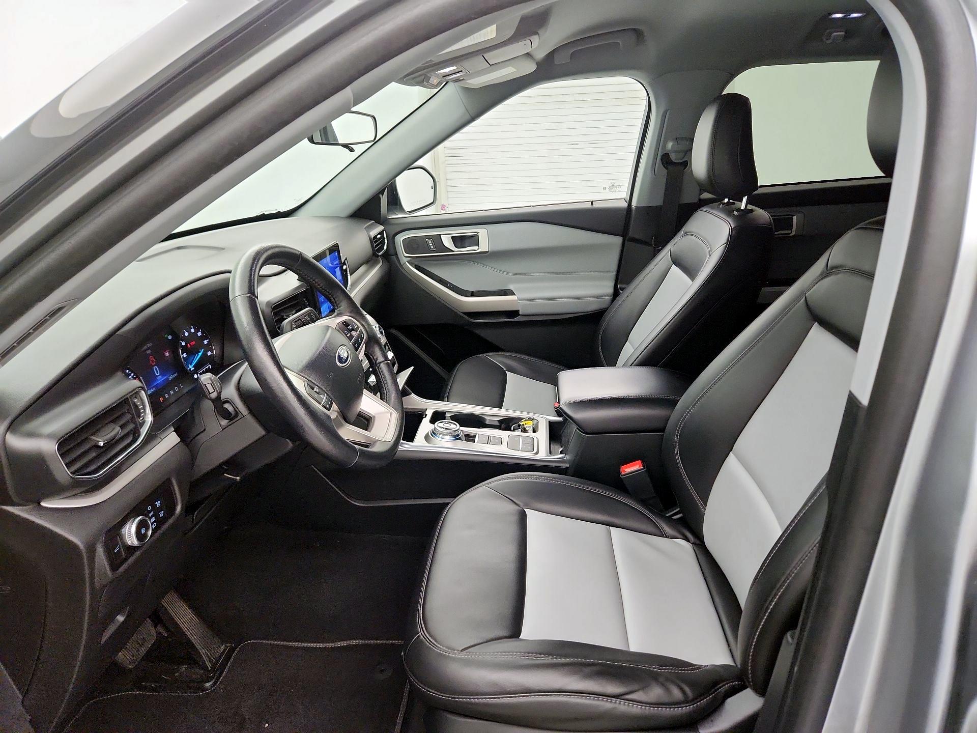 Thumbnail: 2023 Ford Explorer - 11