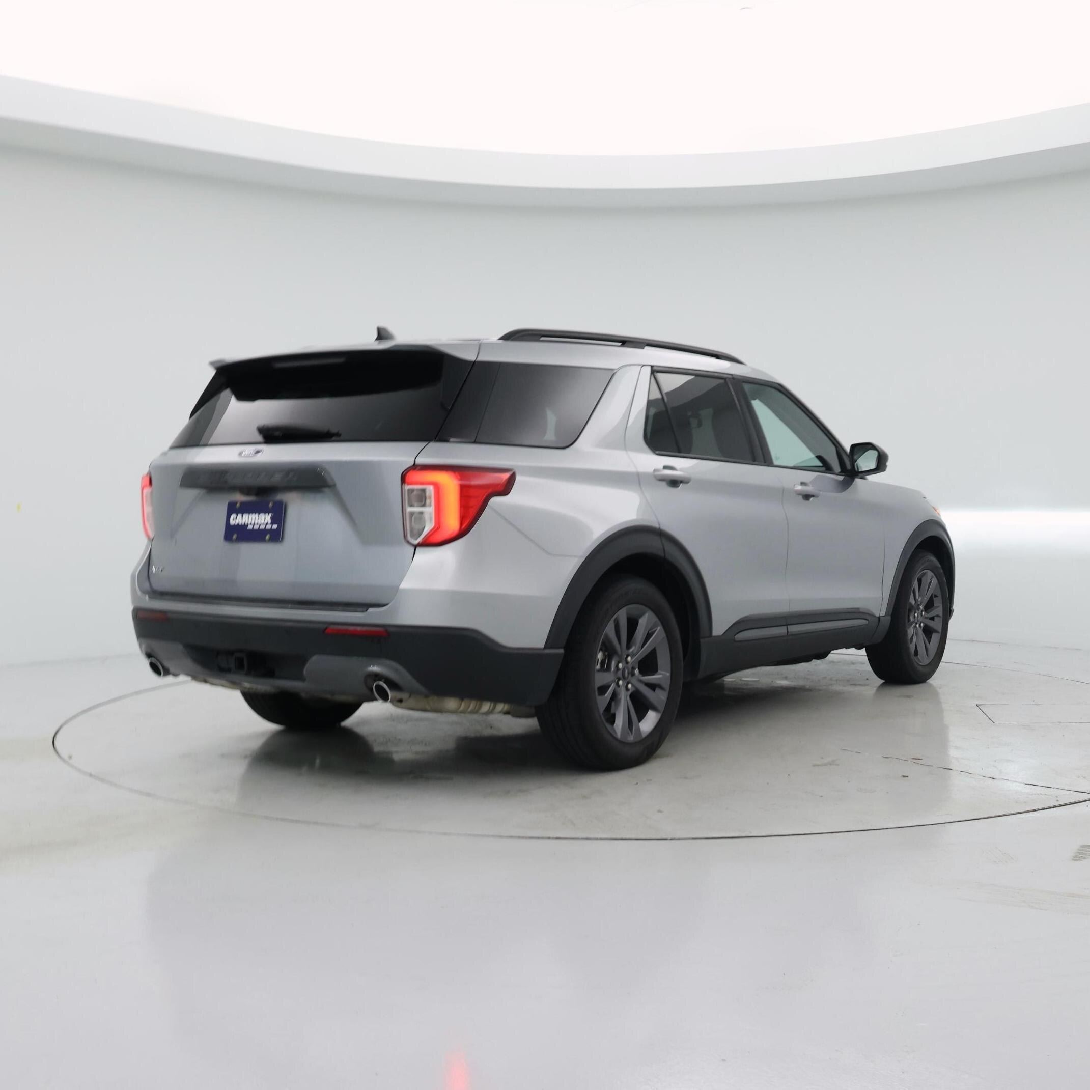 Thumbnail: 2023 Ford Explorer - 8
