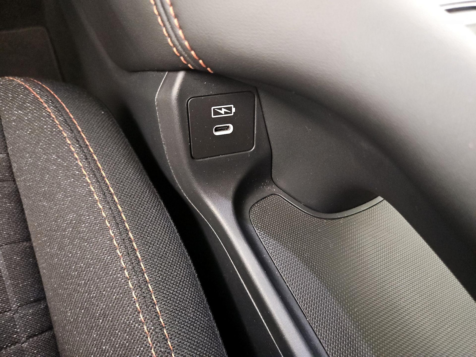 2025 Honda HR-V Sport - Photo 18