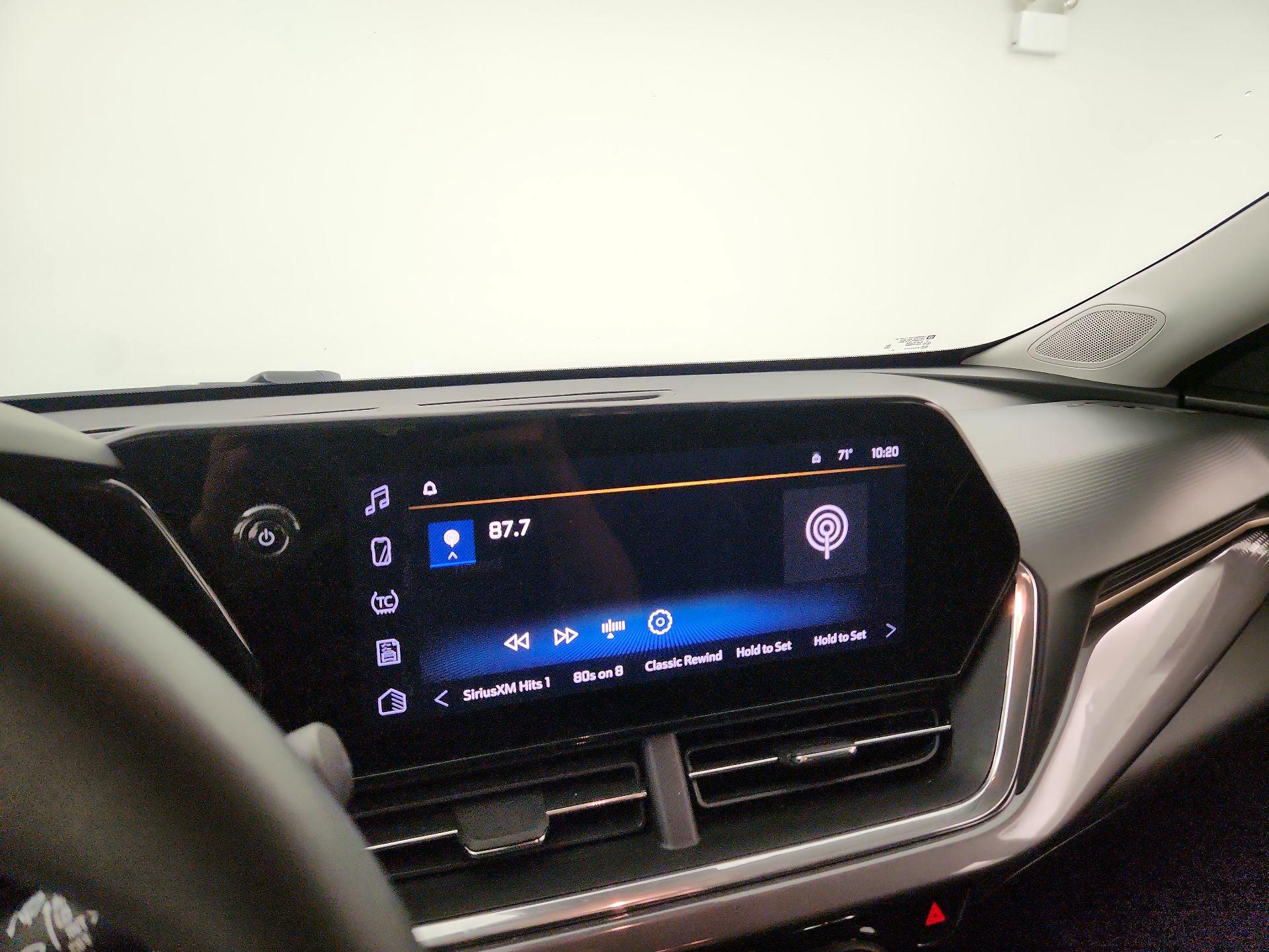 Thumbnail: 2024 Chevrolet Trax - 15