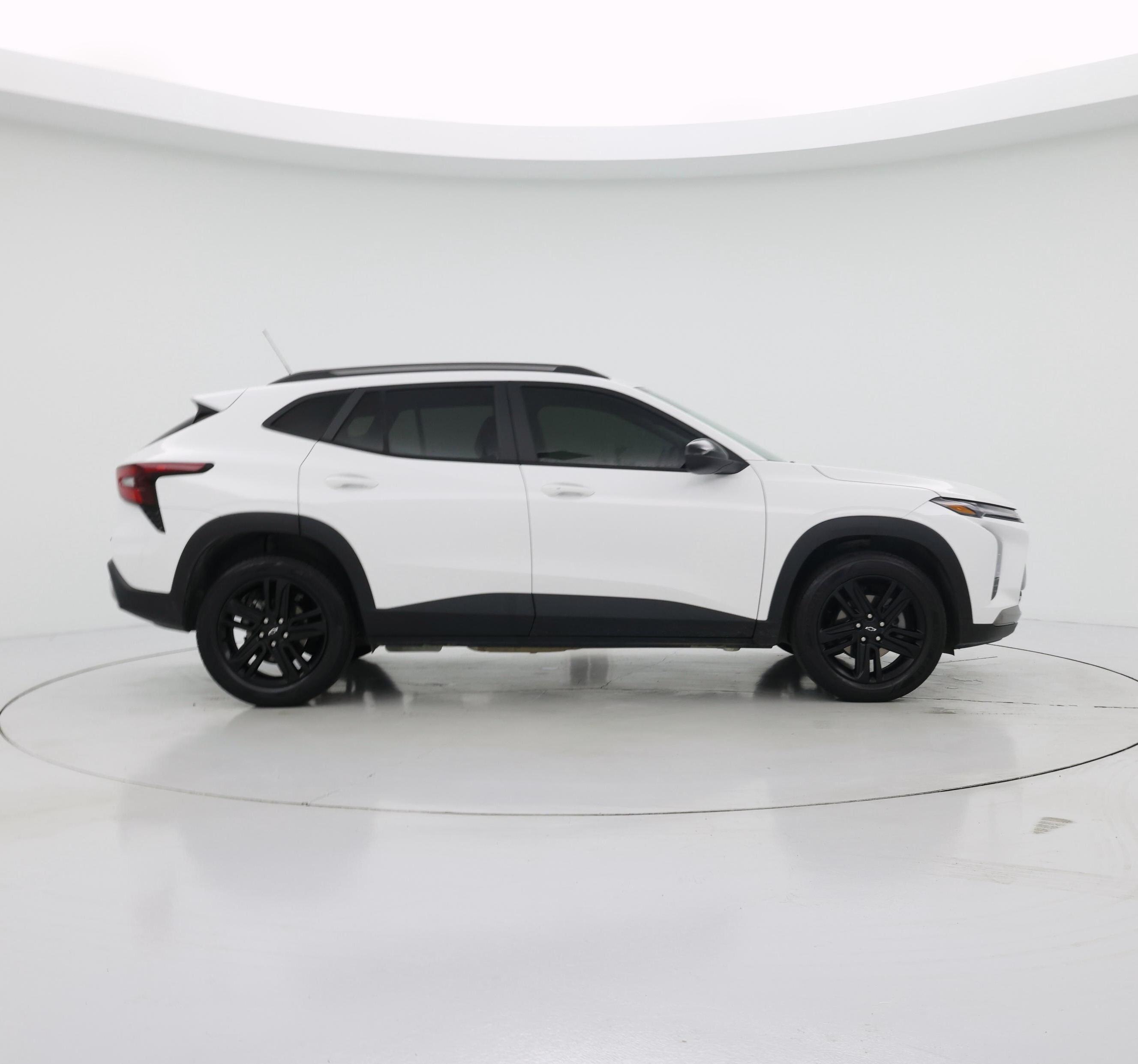 Thumbnail: 2024 Chevrolet Trax - 7
