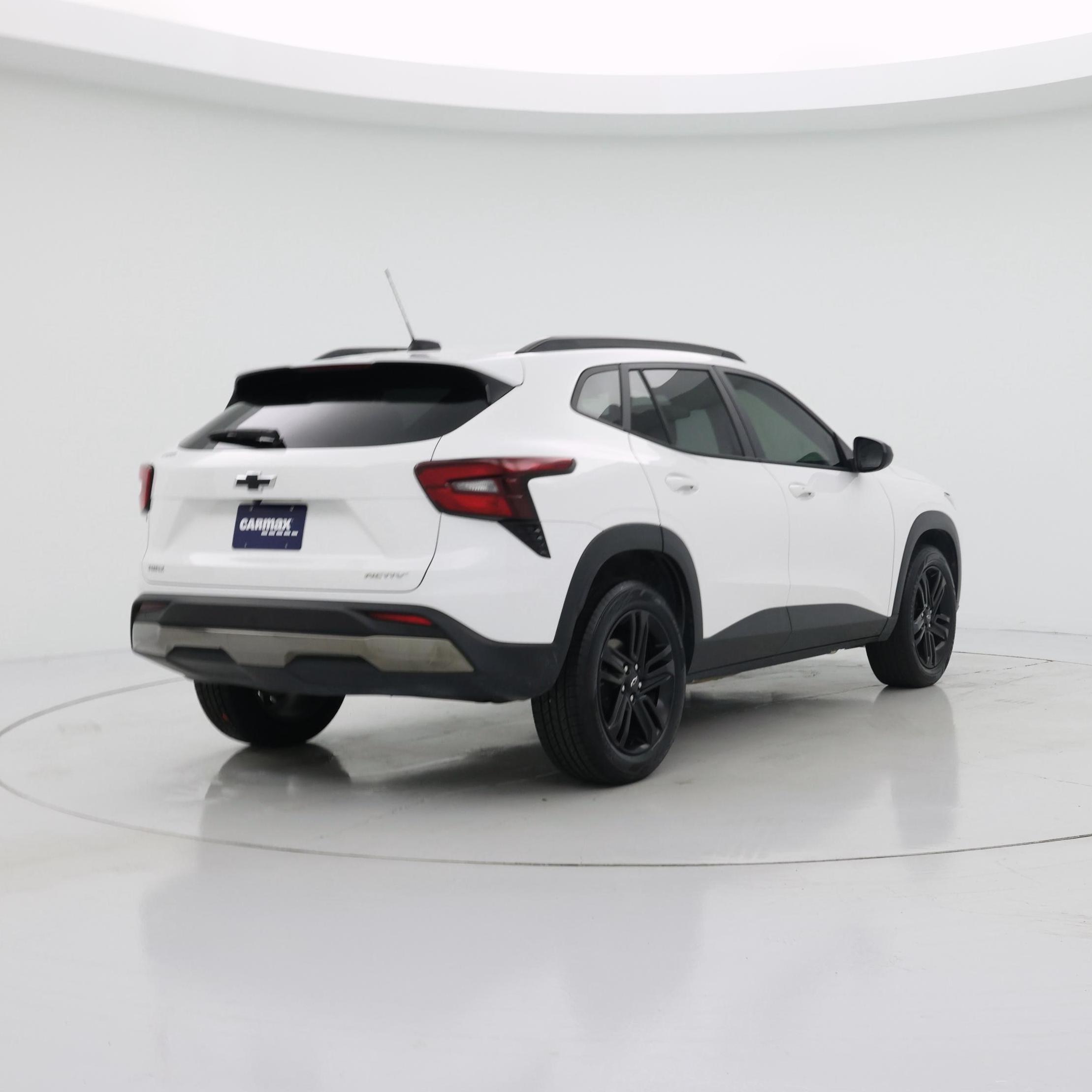 Thumbnail: 2024 Chevrolet Trax - 8