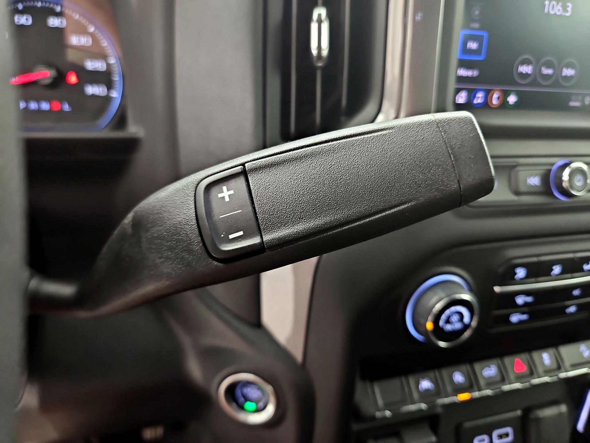 Thumbnail: 2023 Chevrolet Silverado 1500 - 17