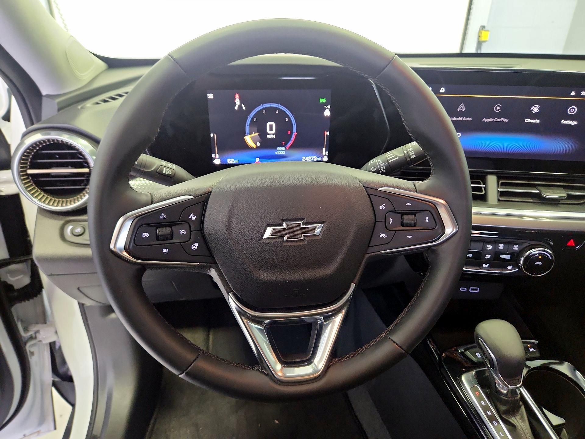 Thumbnail: 2025 Chevrolet Trax - 10