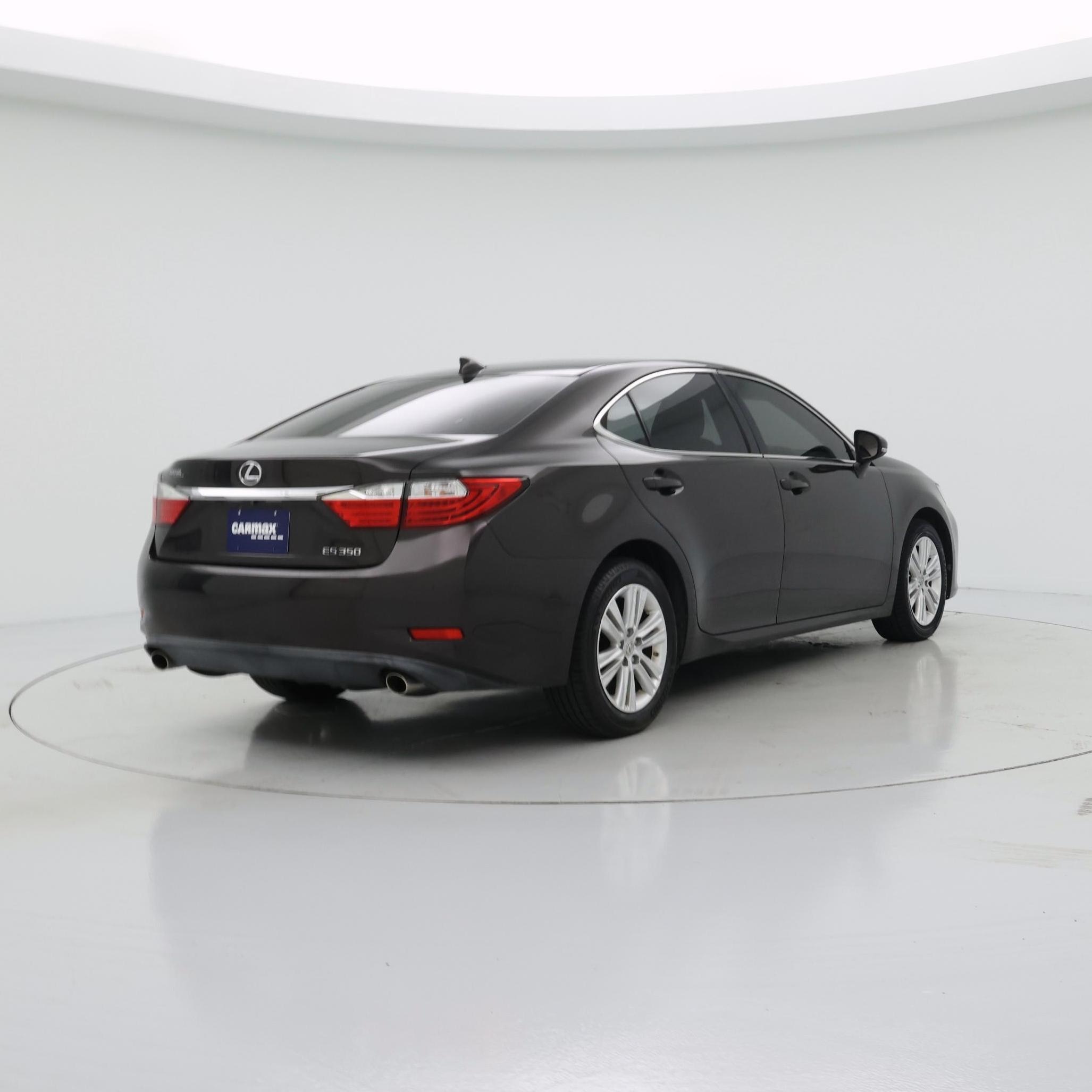 Thumbnail: 2015 Lexus ES - 8
