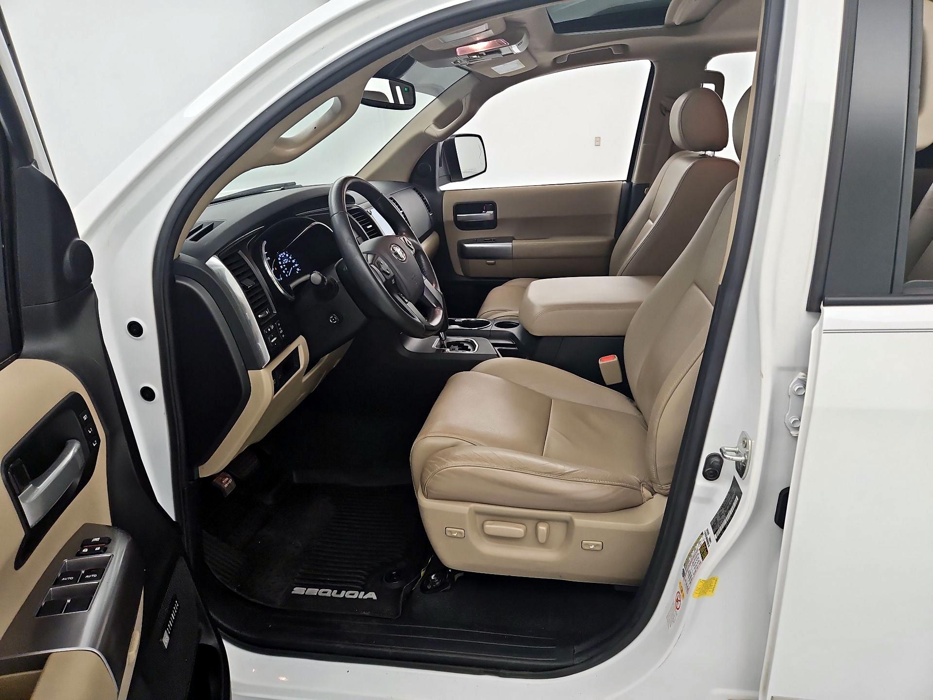 Thumbnail: 2020 Toyota Sequoia - 11