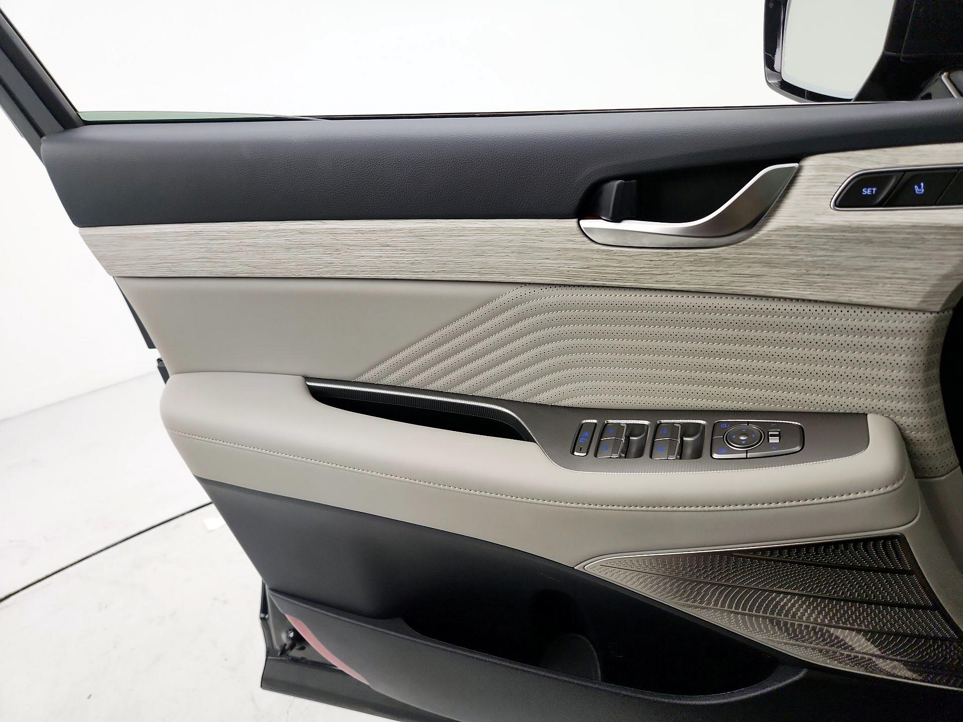Thumbnail: 2024 Hyundai Palisade - 12