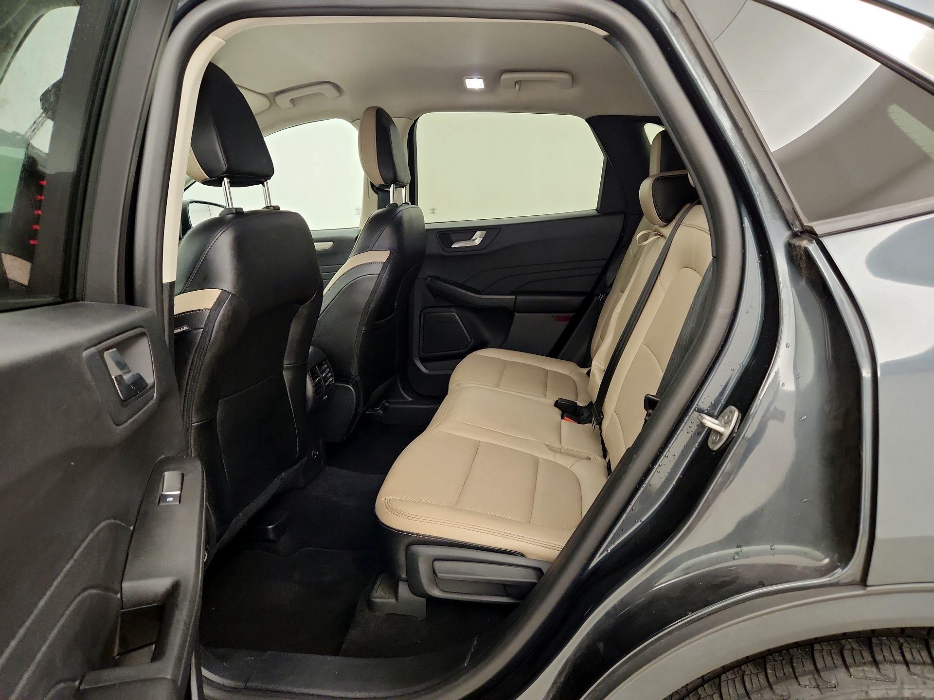 Thumbnail: 2022 Ford Escape - 19