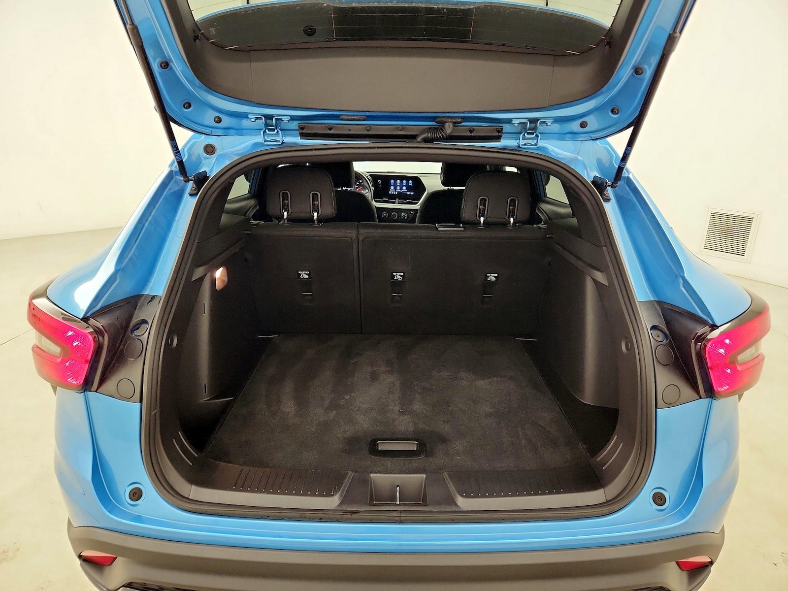 2025 Chevrolet Trax RS - Photo 21