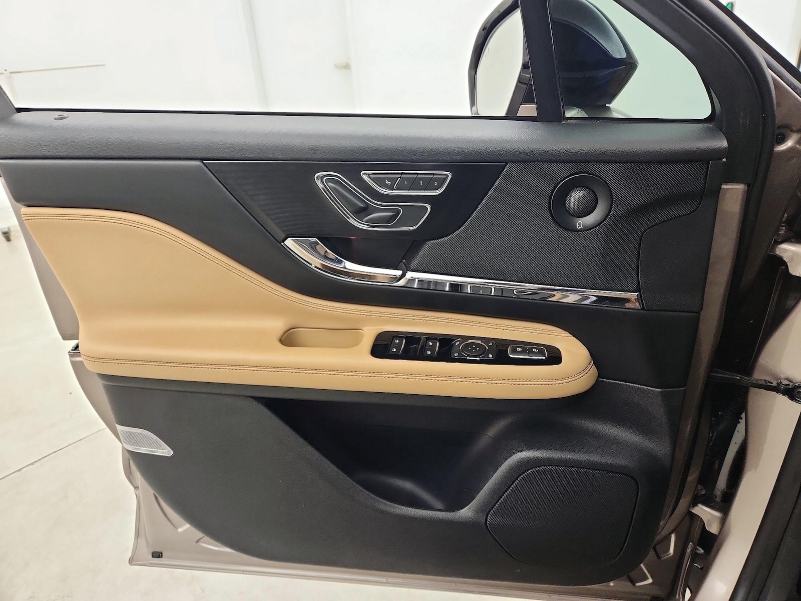 2020 Lincoln Corsair Reserve - Photo 13