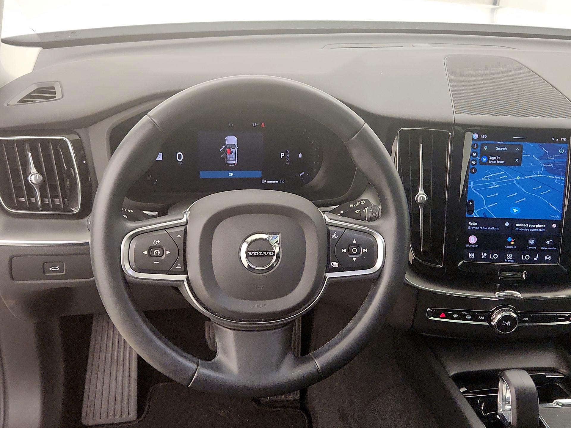 Thumbnail: 2023 Volvo XC60 - 10