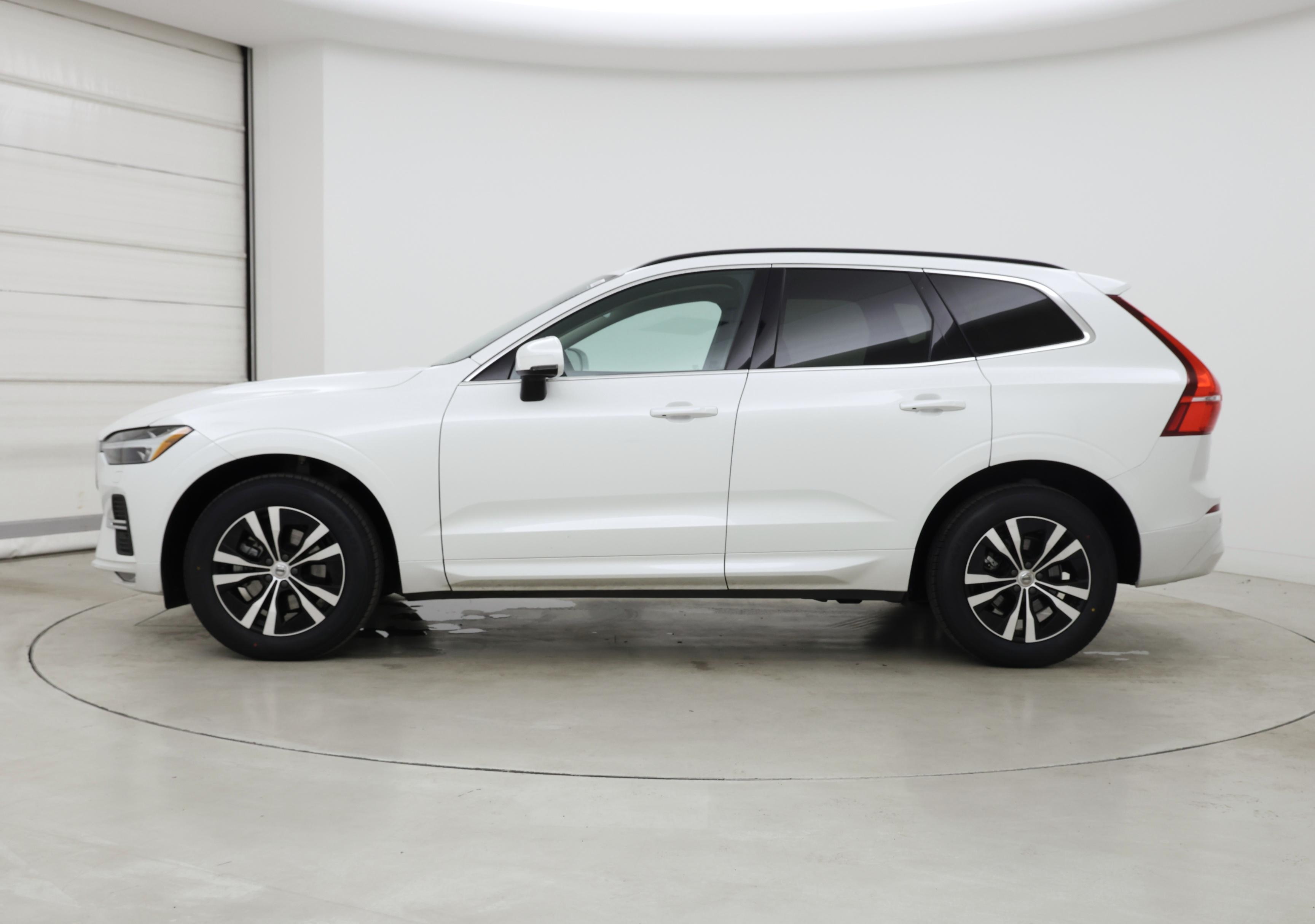 Thumbnail: 2023 Volvo XC60 - 3