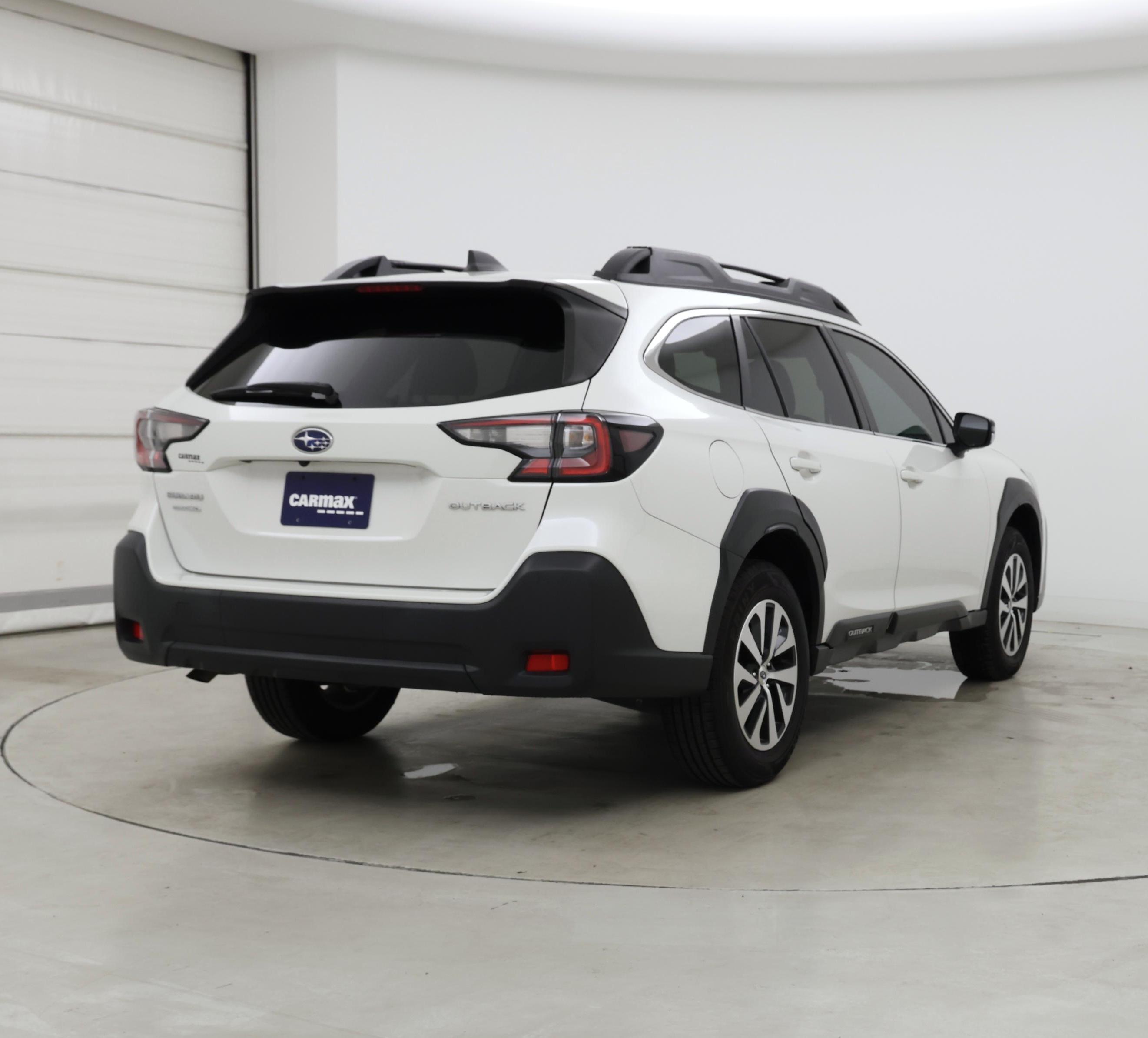 Thumbnail: 2023 Subaru Outback - 8